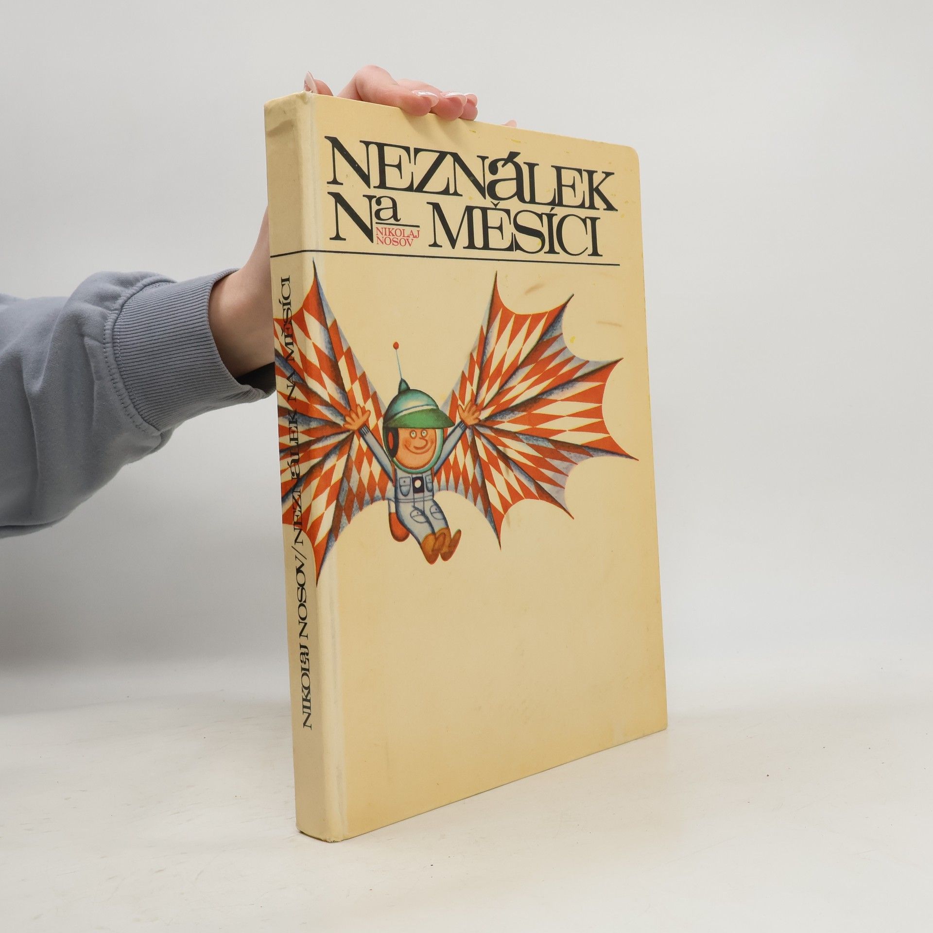 Nikolaj Nosov Neználek na Měsíci