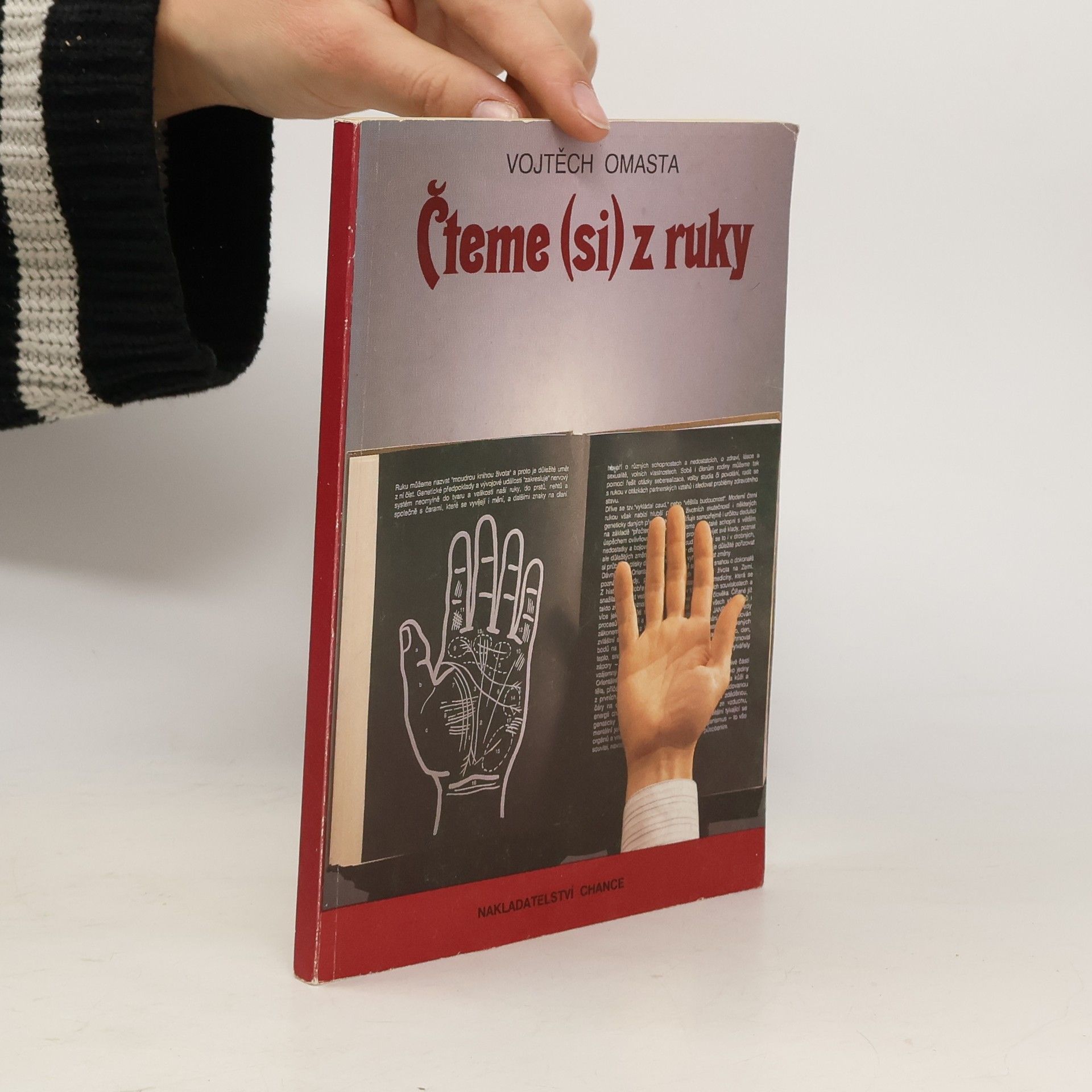 Vojtěch Omasta Čteme (si) z ruky