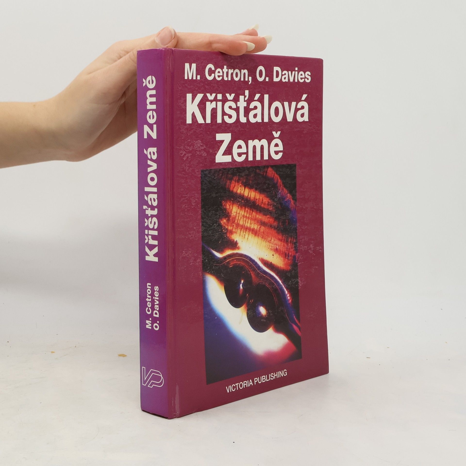 Marty Cetron Křišťálová země