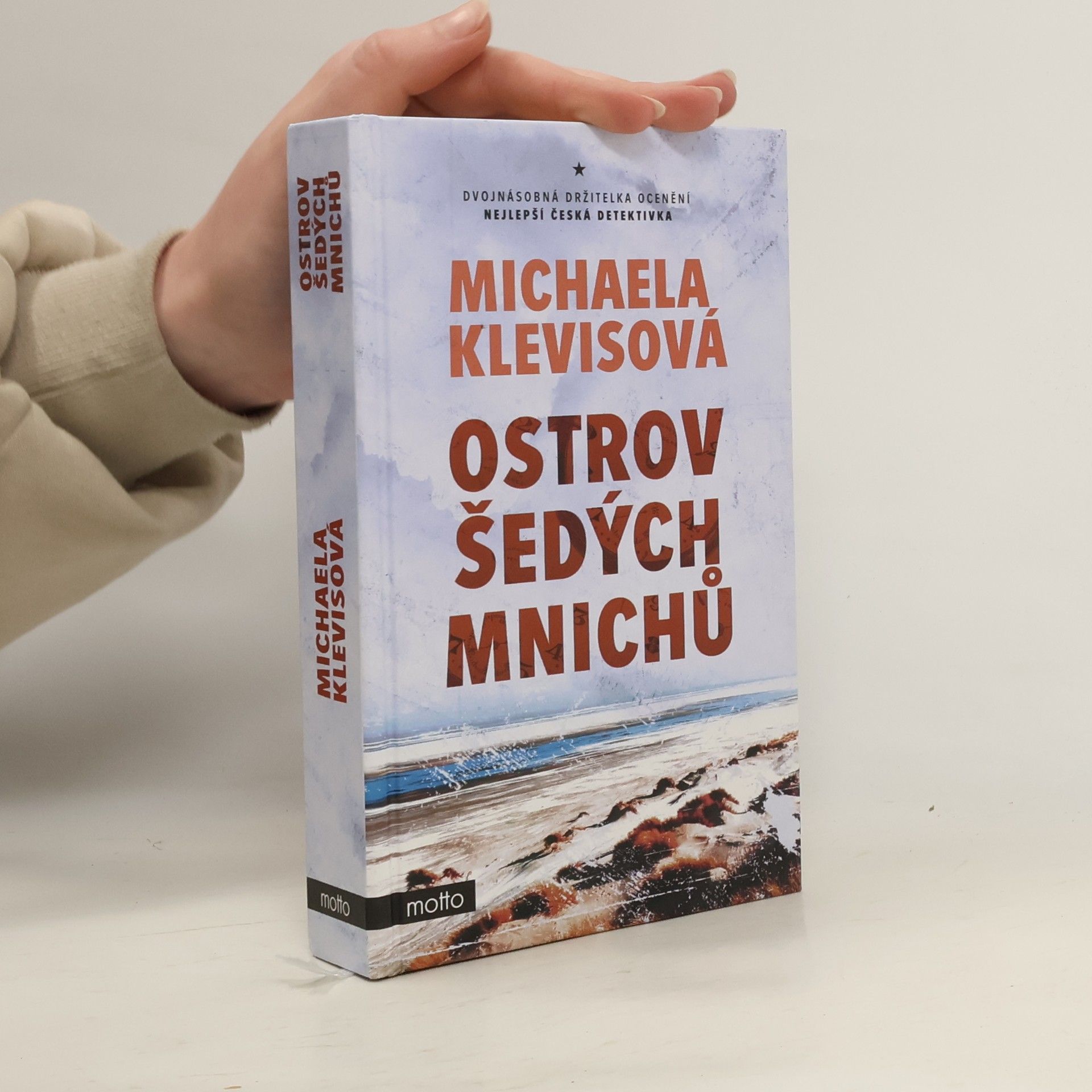 Michaela Klevisová Ostrov šedých mnichů