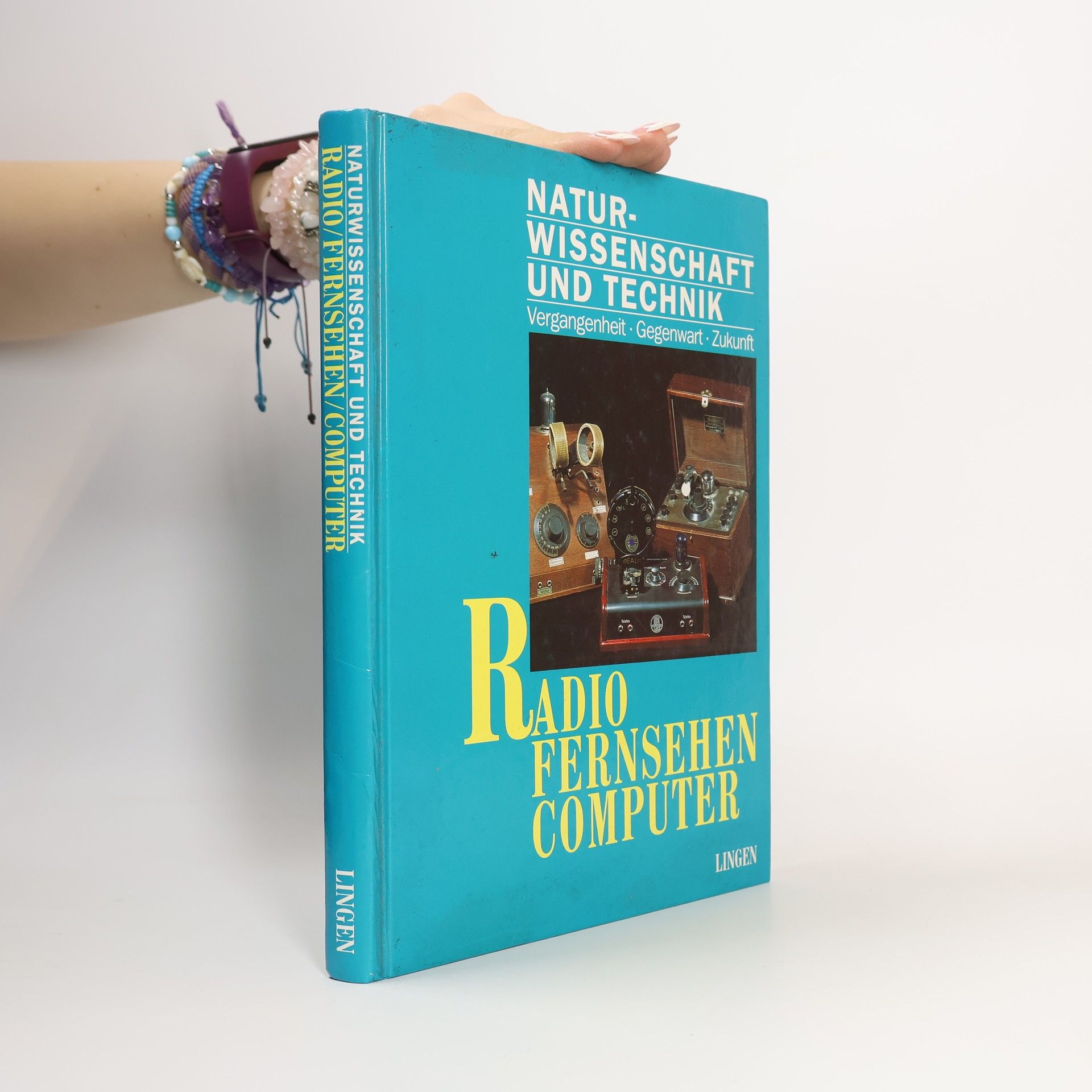 Autorenkollektiv Naturwissenschaft und Technik. Radio, Fernsehen Computer