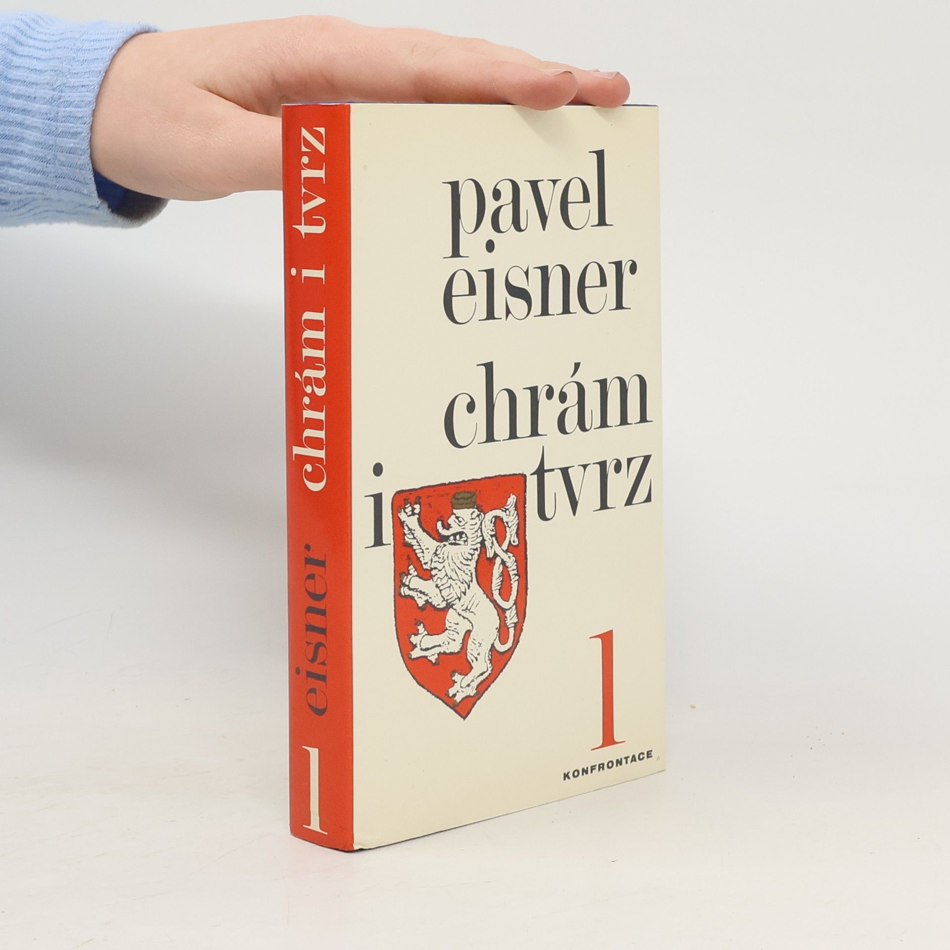 Chrám i tvrz. Kniha o češtině