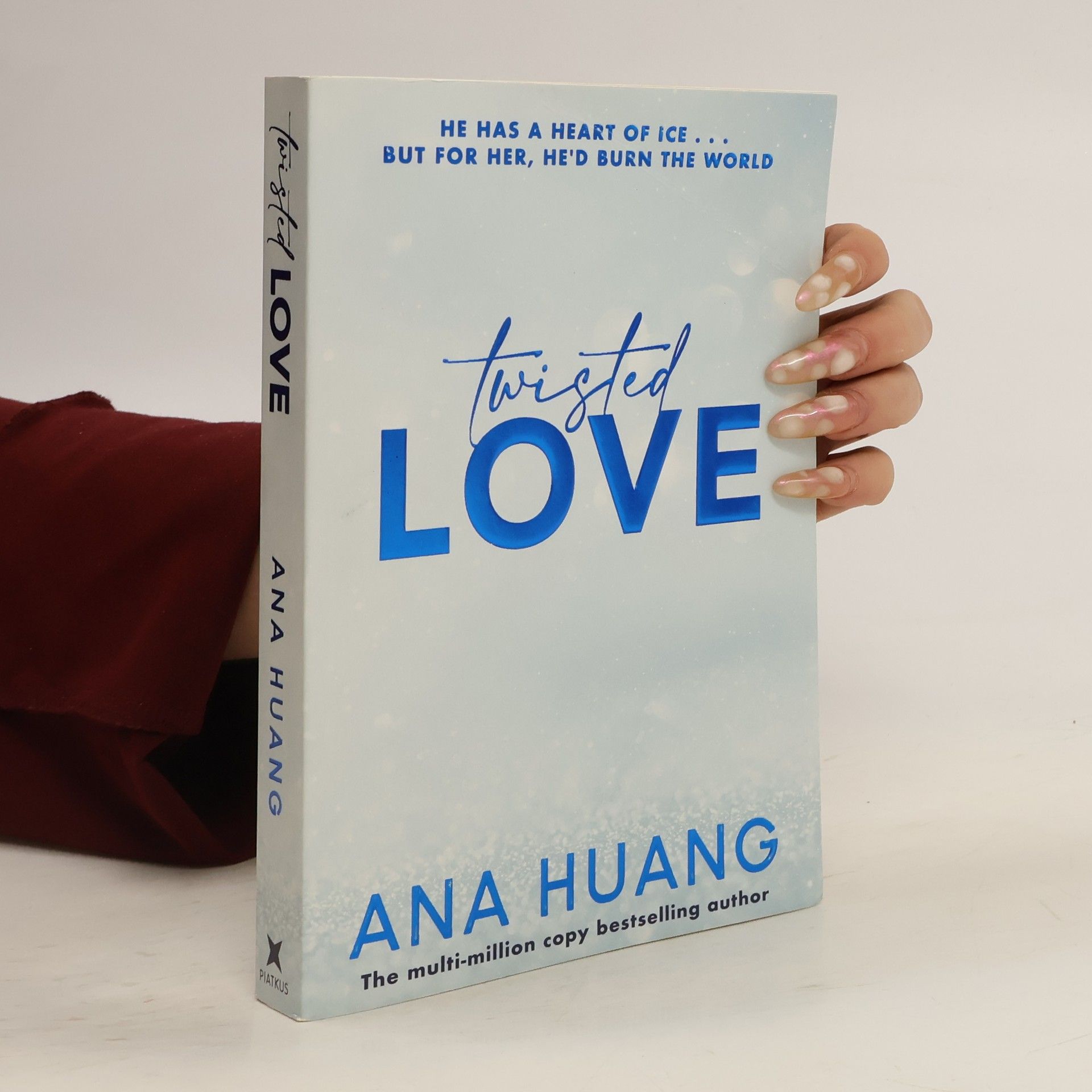 Ana Huang Twisted love. Twisted book one