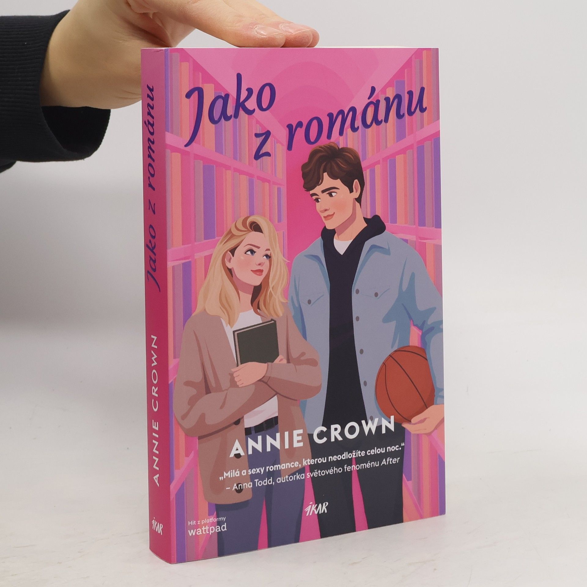 Annie Crown Jako z románu