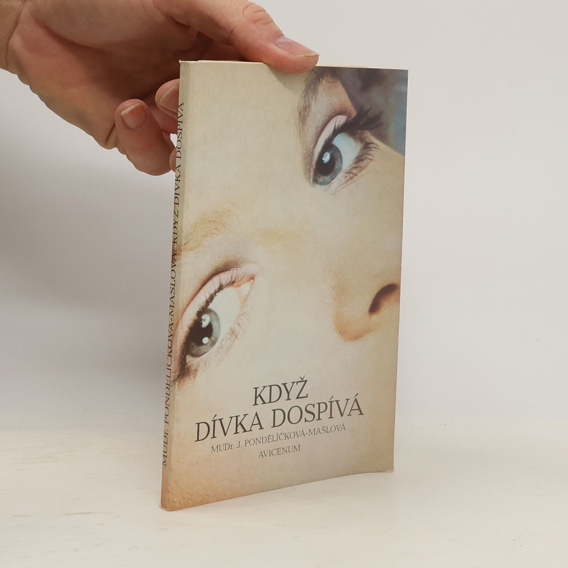 Když dívka dospívá