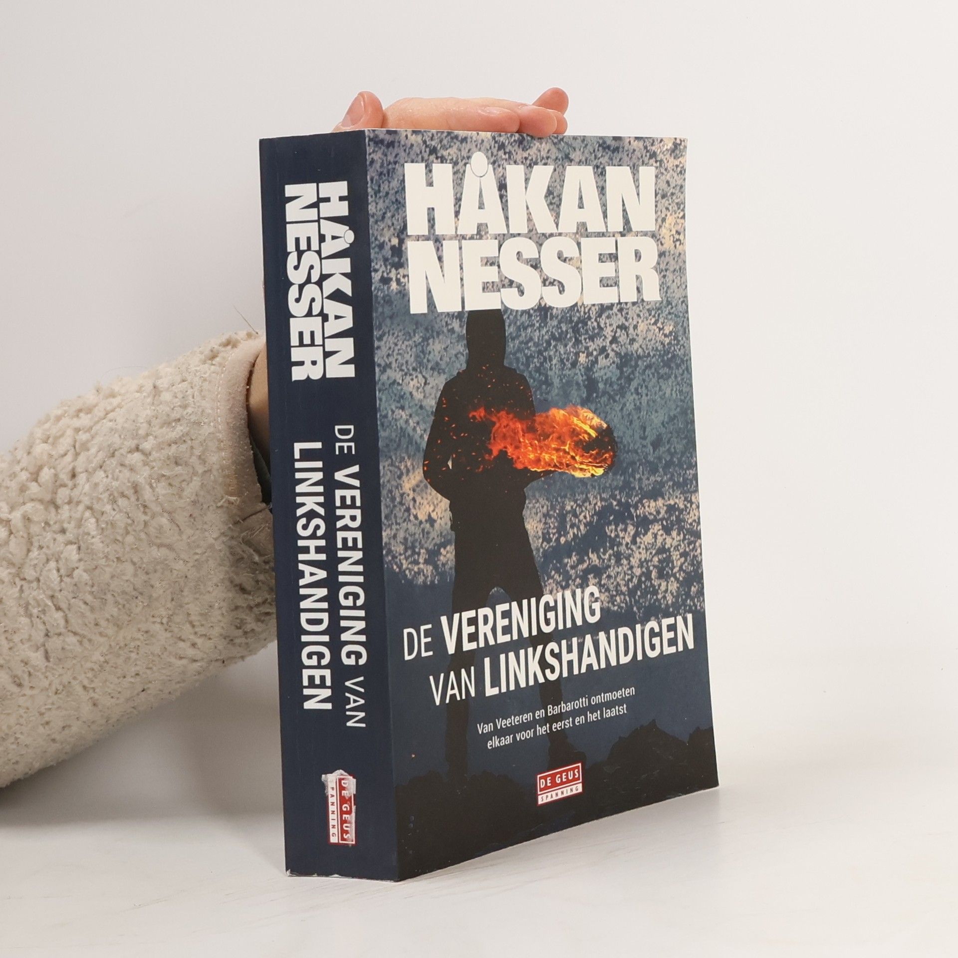 Håkan Nesser Commissaris Van Veeteren-reeks - 11: De vereniging van linkshandigen