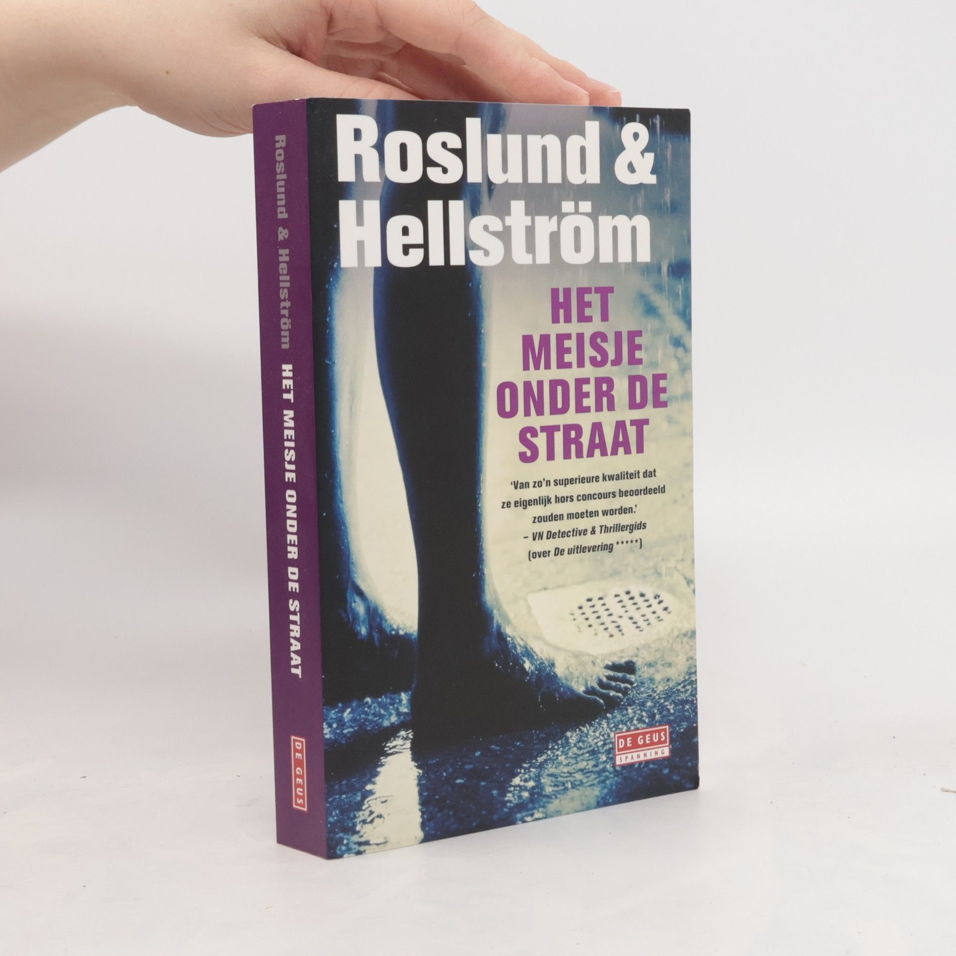 Het meisje onder de straat