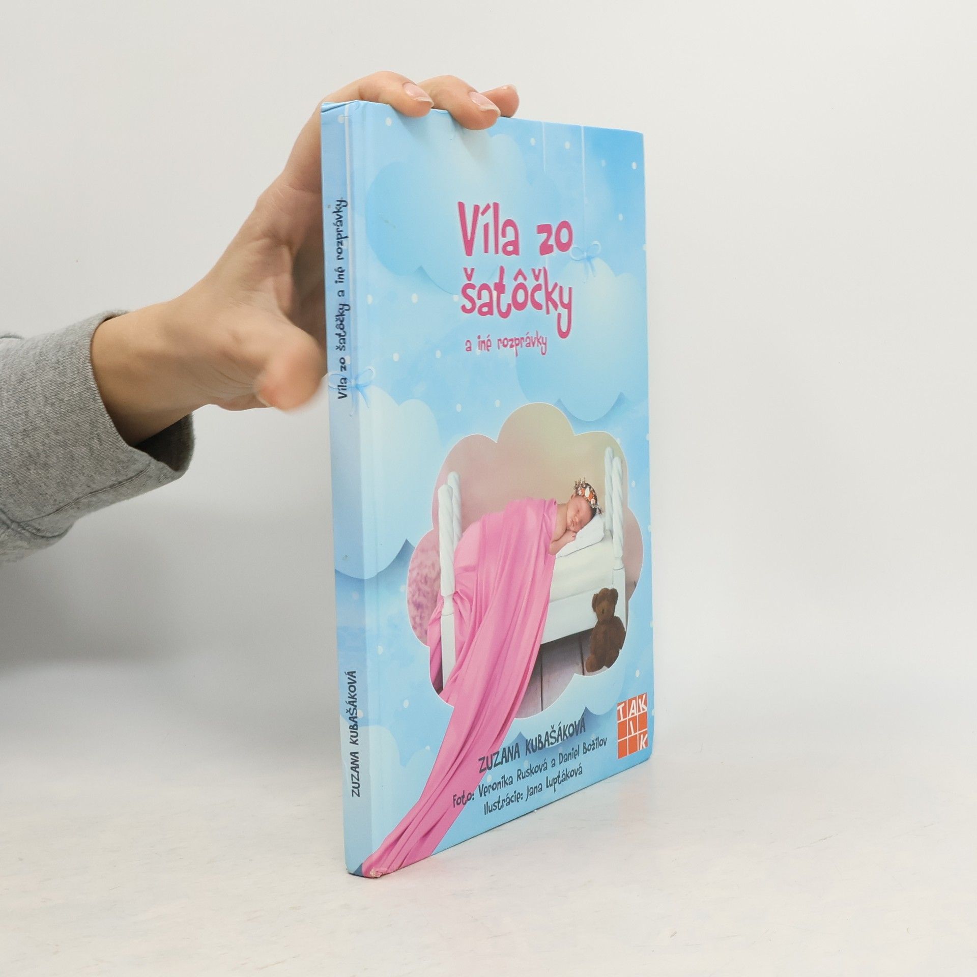 Autores varios Víla zo šatočky