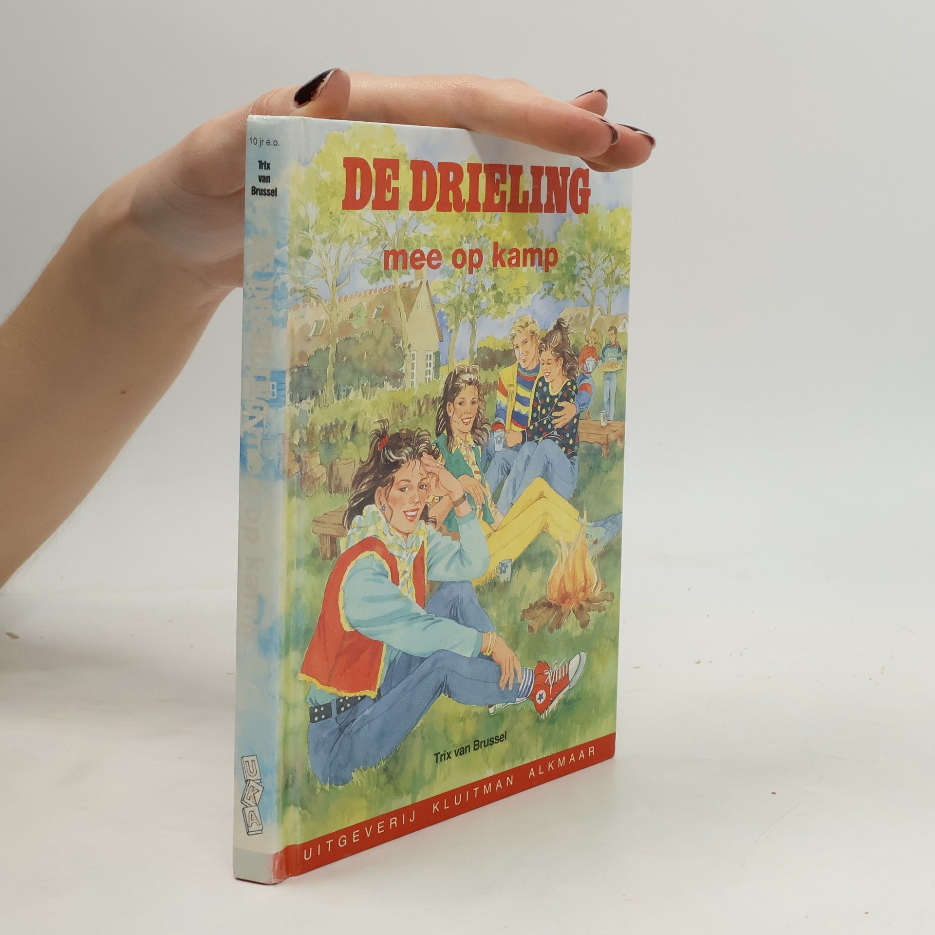 De drieling mee op kamp