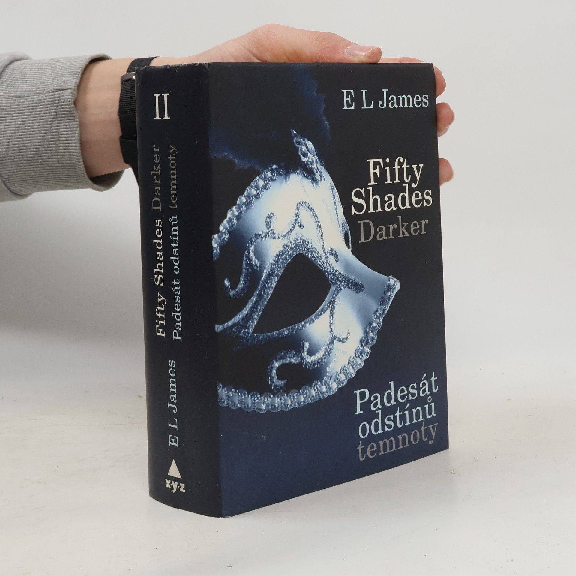 E L James Padesát odstínů temnoty