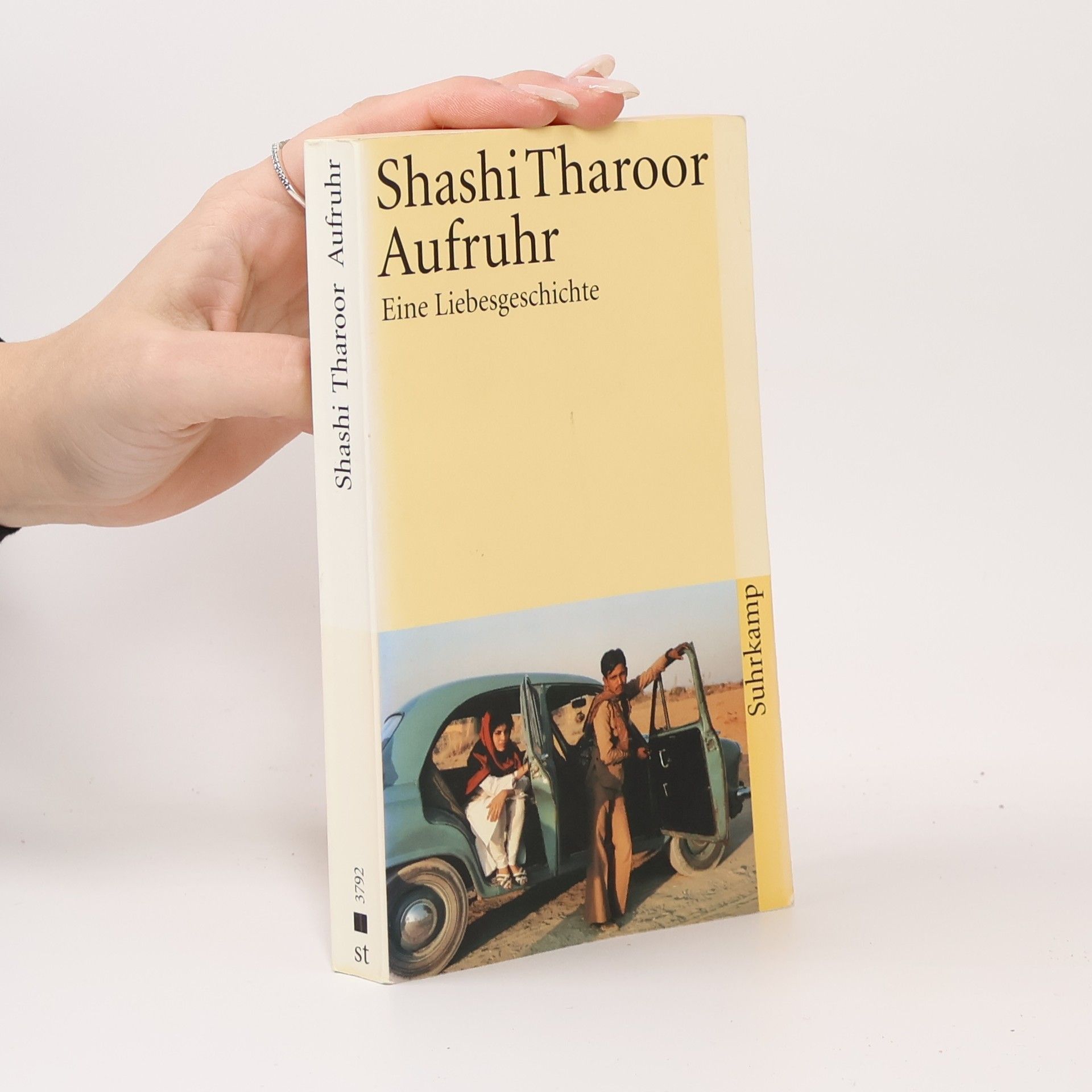 Shashi Tharoor Aufruhr