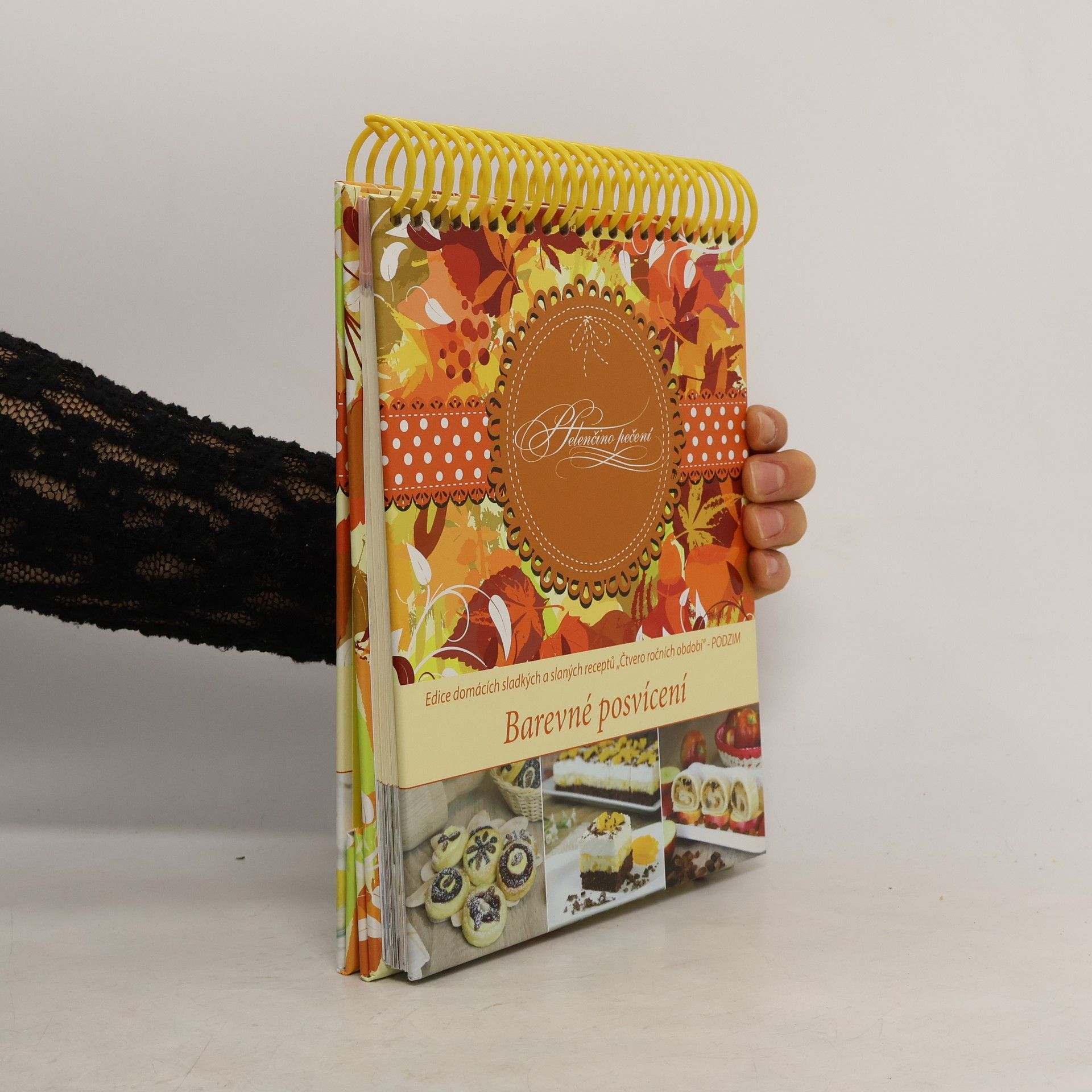 Helena Vybíralová Helenčino pečení. Barevné posvícení