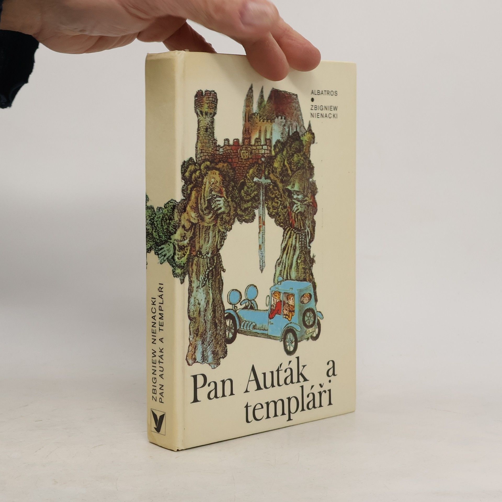 Zbigniew Nienacki Pan Auťák a templáři