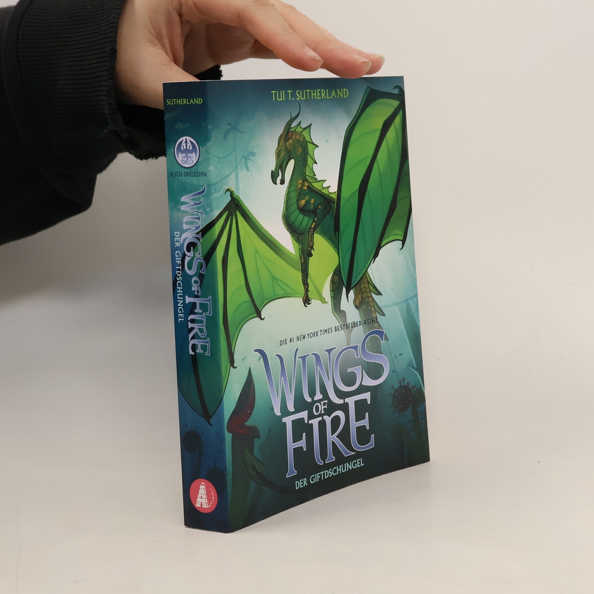 Tui T. Sutherland Wings of Fire 13