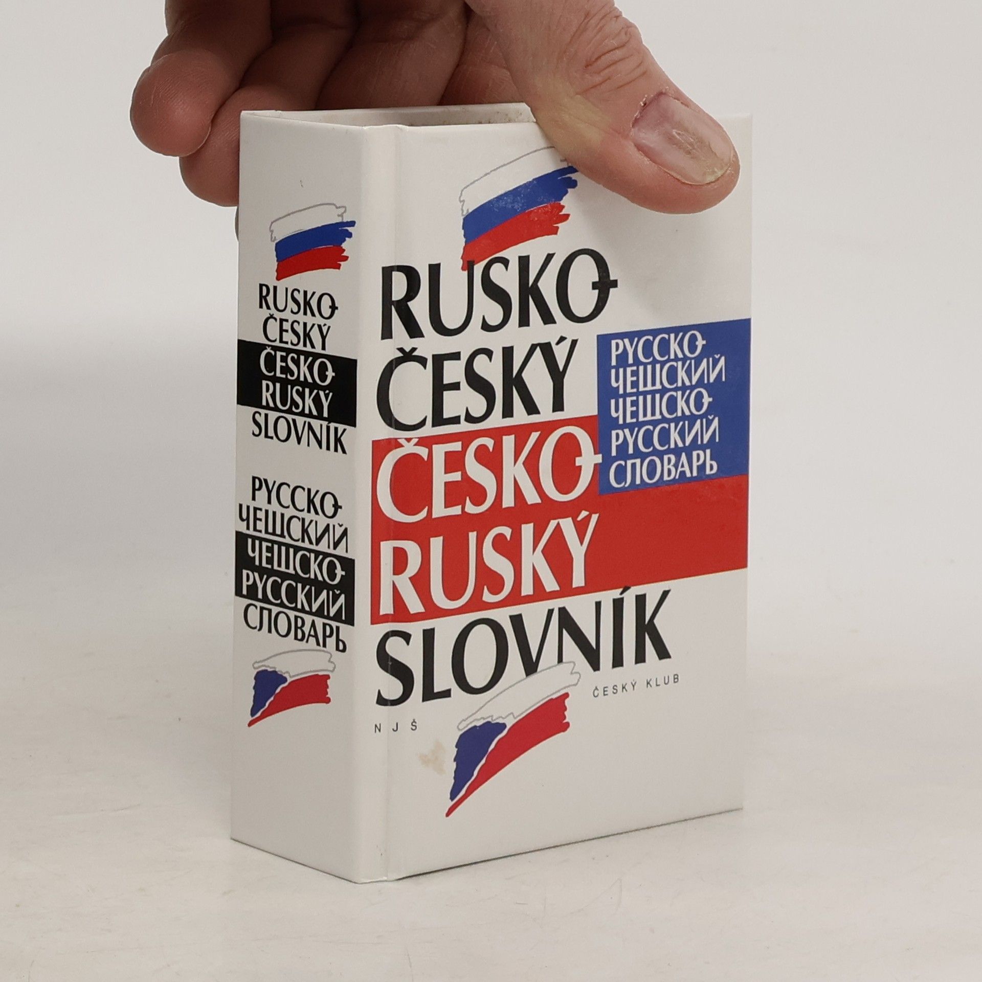 Vladimír Uchytil Rusko-český, česko-ruský slovník. Russko-češskij, češsko-russkij slovar'