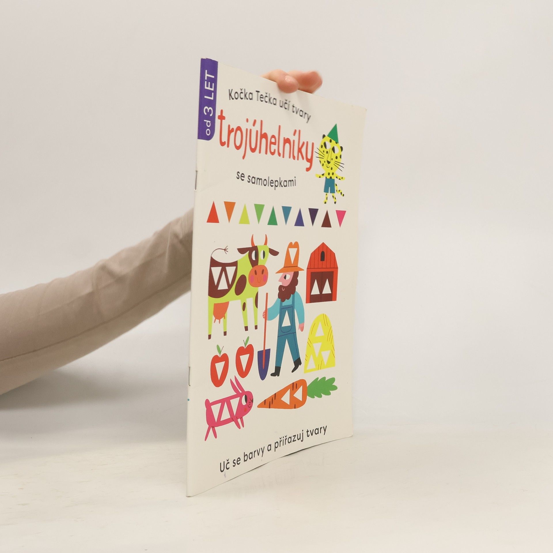 Autorenkollektiv Kočka Tečka učí tvary Trojuhelníky se samolepkami