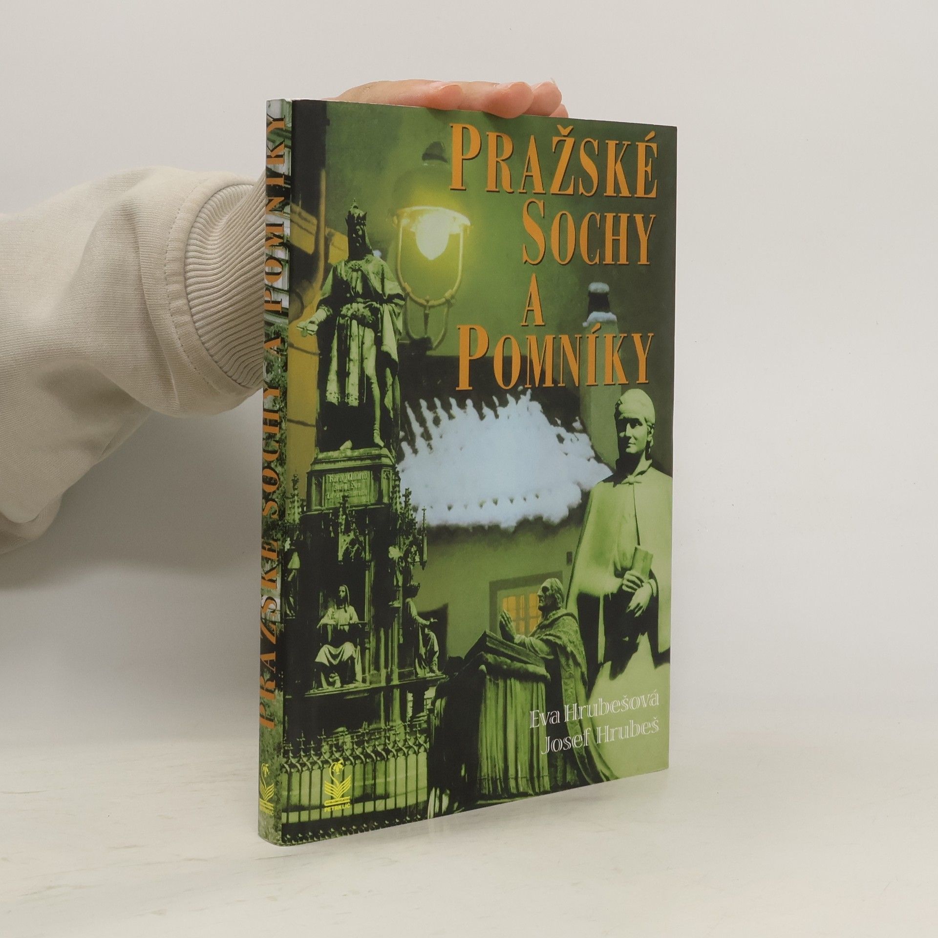 Pražské sochy a pomníky