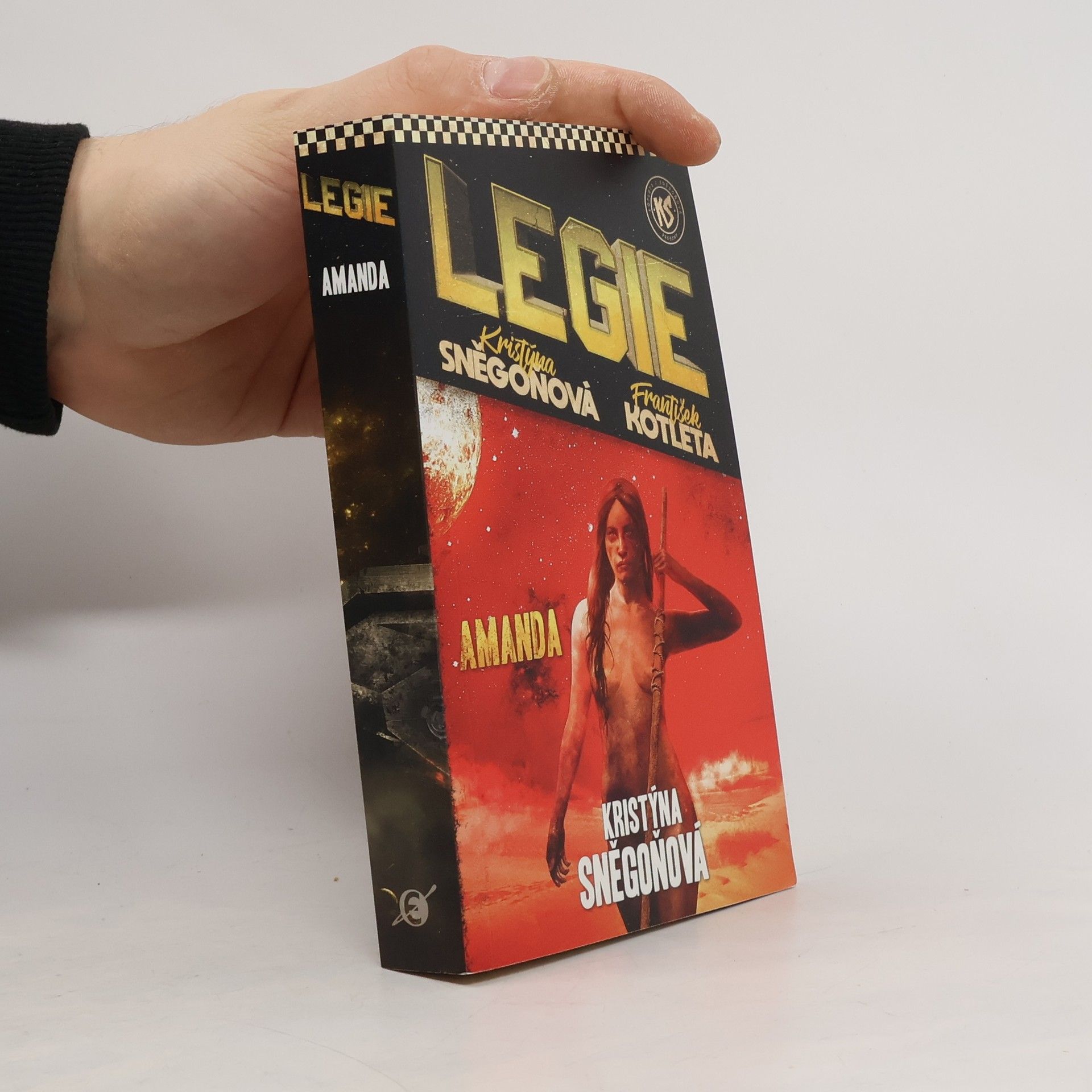 Kristýna Sněgoňová Legie. Amanda