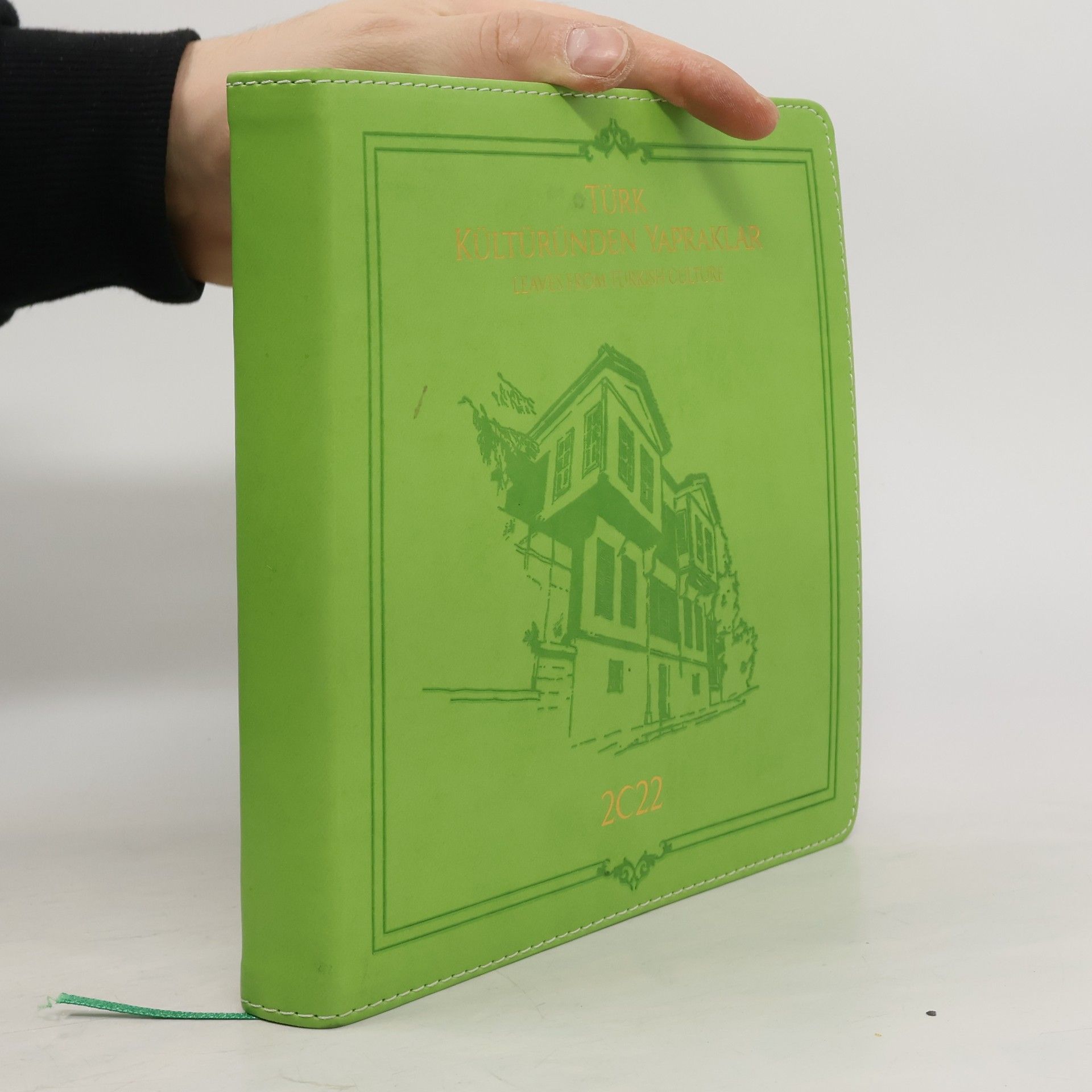 Mustafa Kayihan Türk kültüründen yapraklar