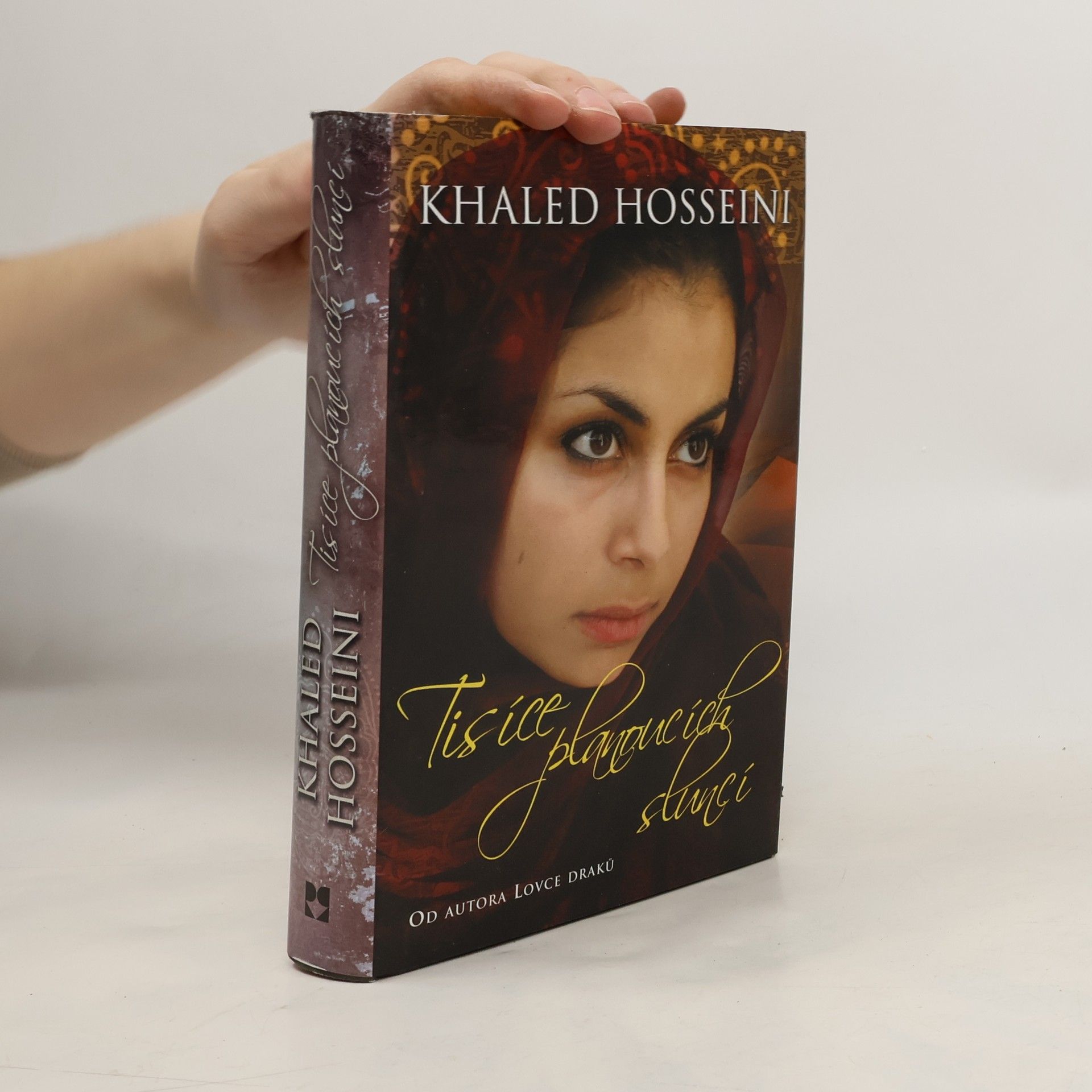 Khaled Hosseini Tisíce planoucích sluncí