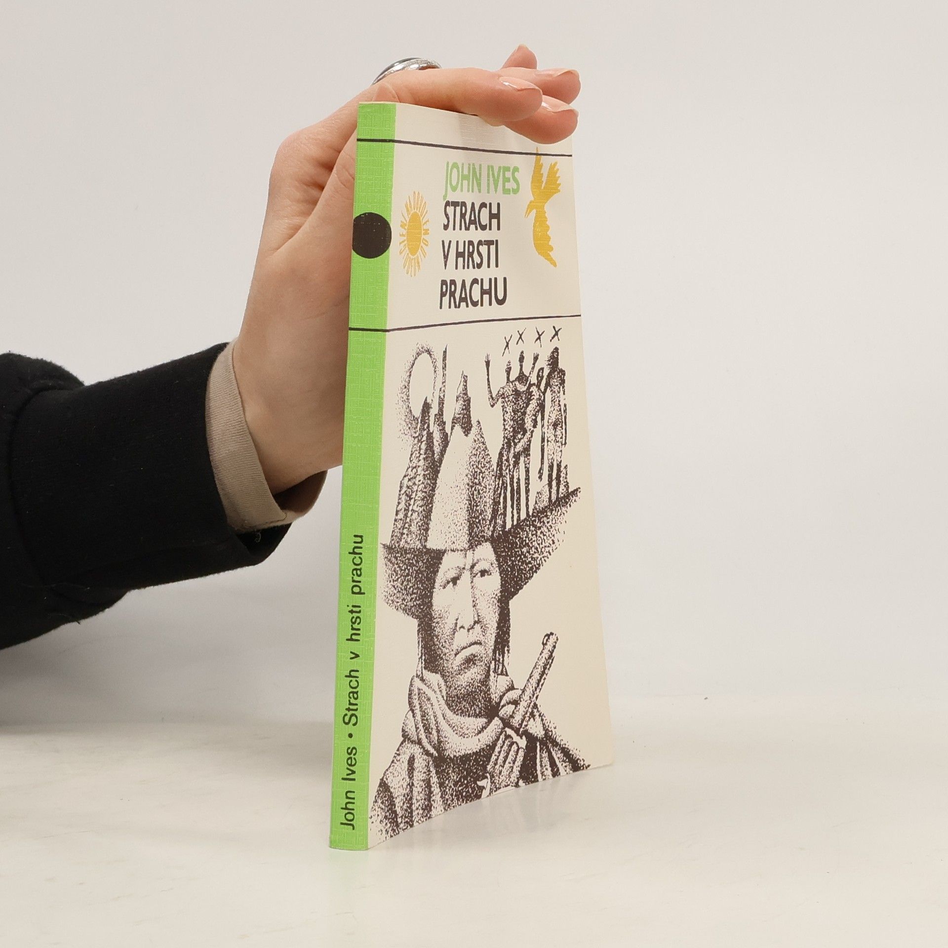 Strach v hrsti prachu