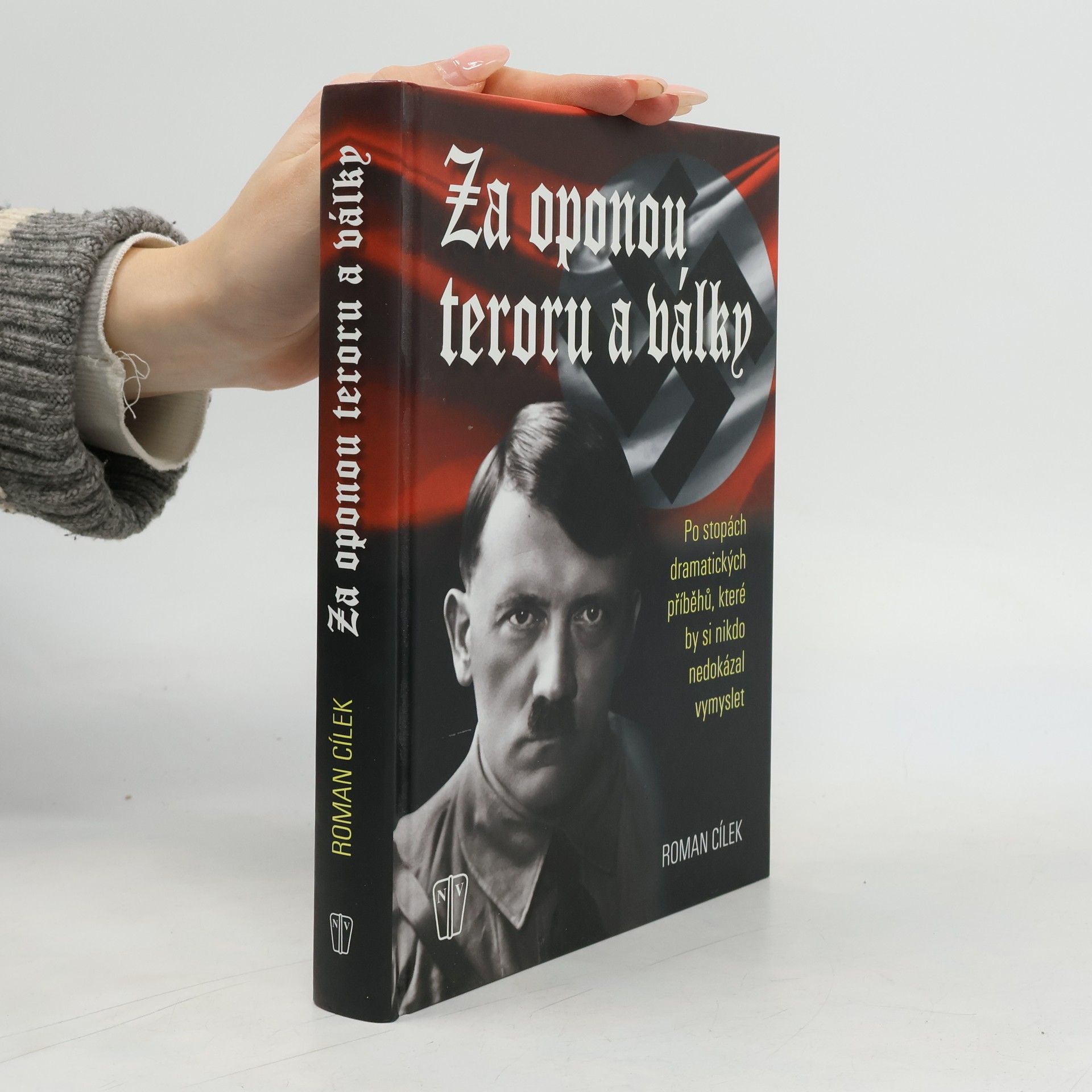 Roman Cílek Za oponou teroru a války