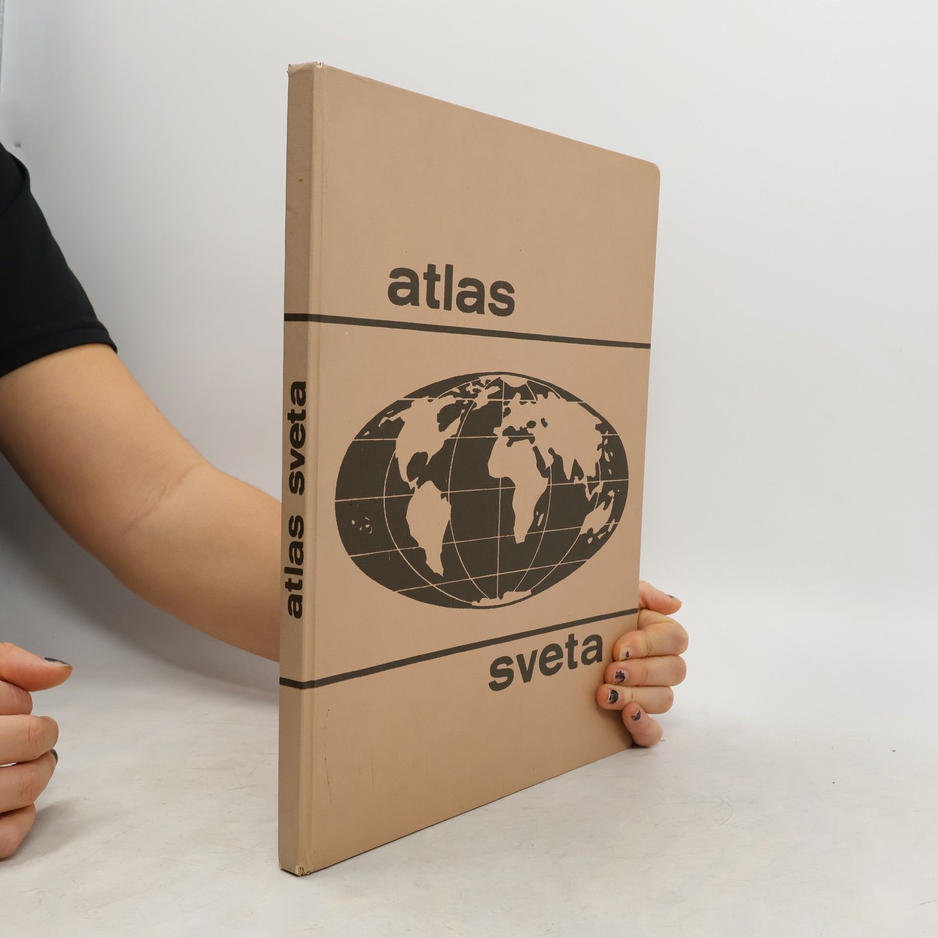 Autorenkollektiv Atlas sveta