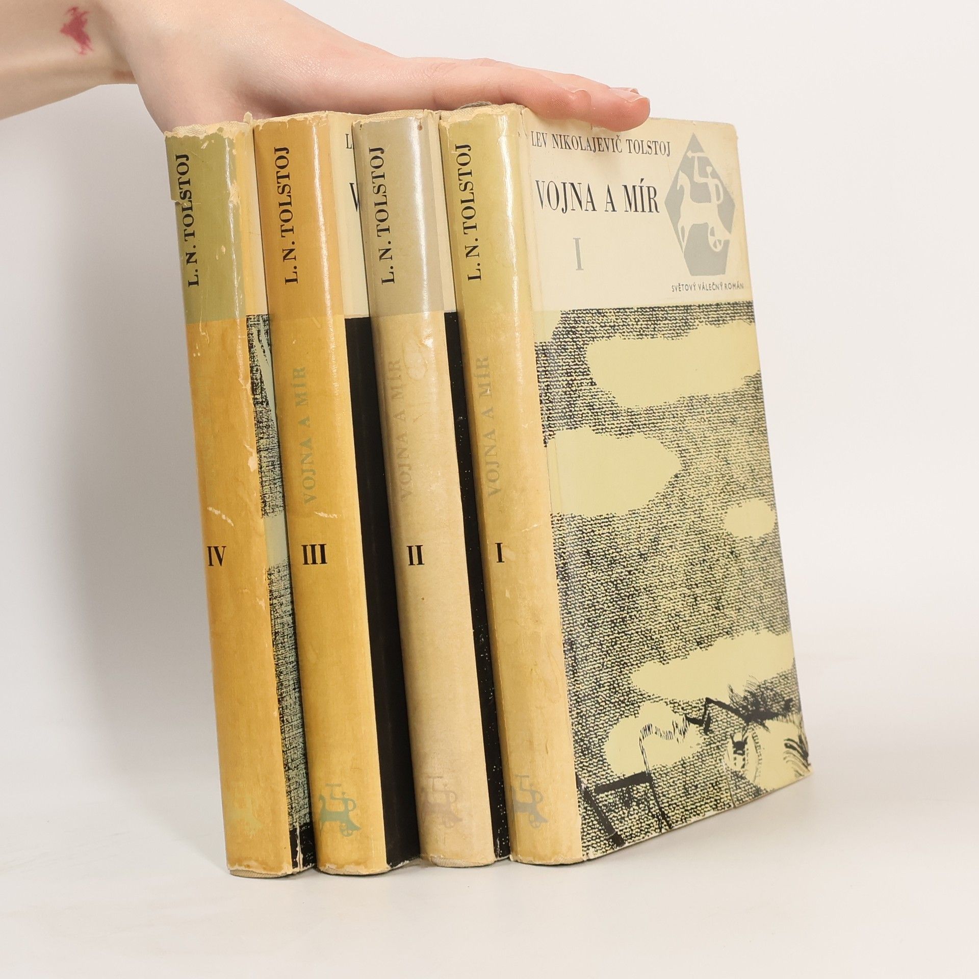 Vojna a mír I.-IV.