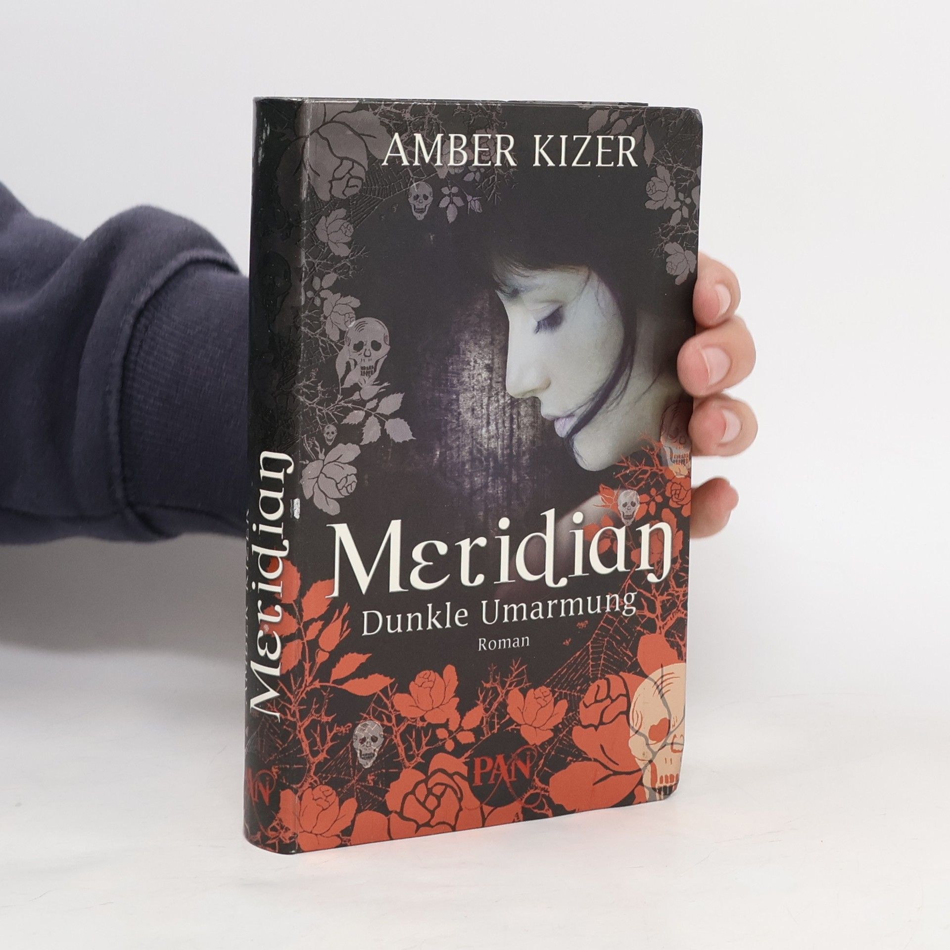 Meridian. Dunkle Umarmung