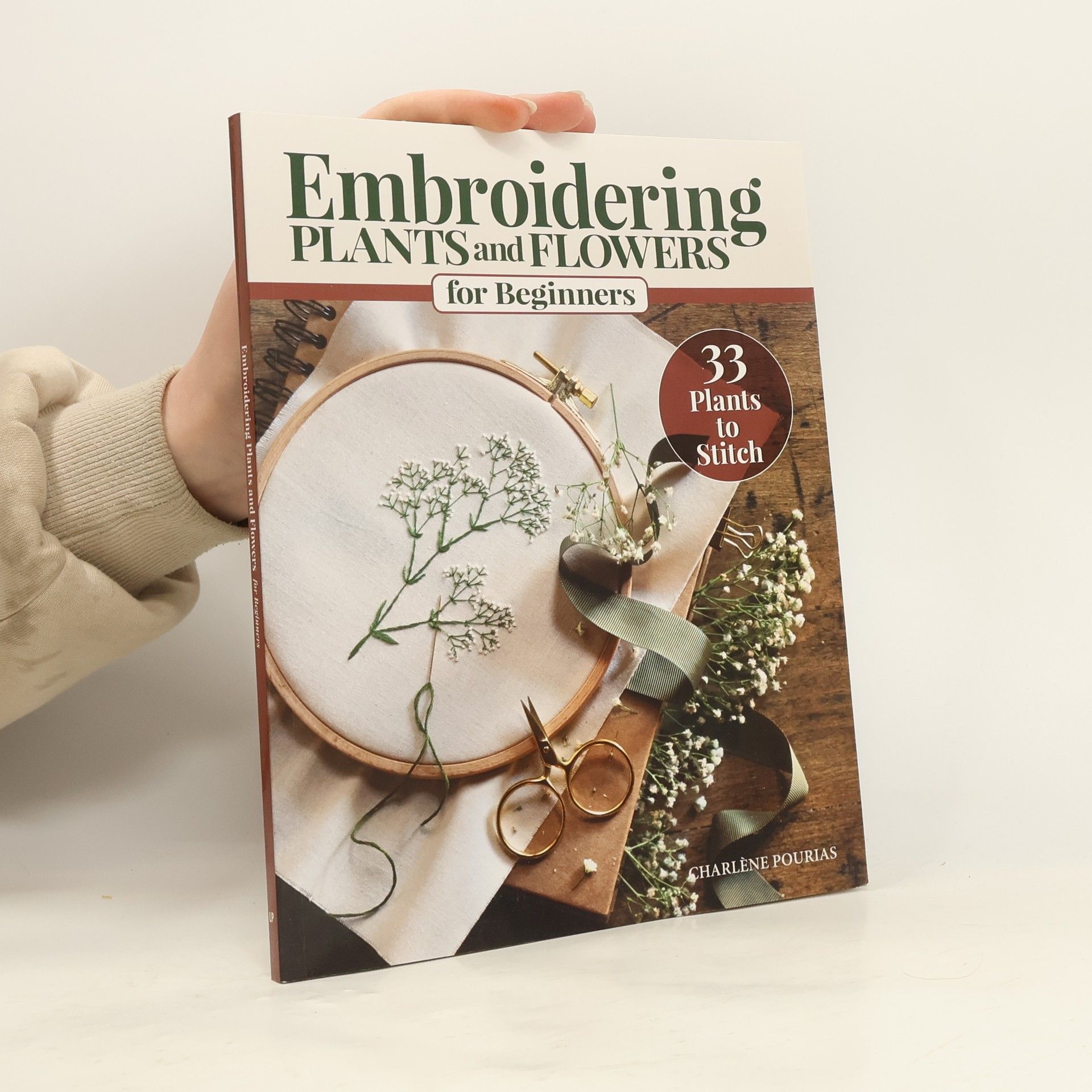 Charlene Pourias Embroidering Plants and Flowers for Beginners