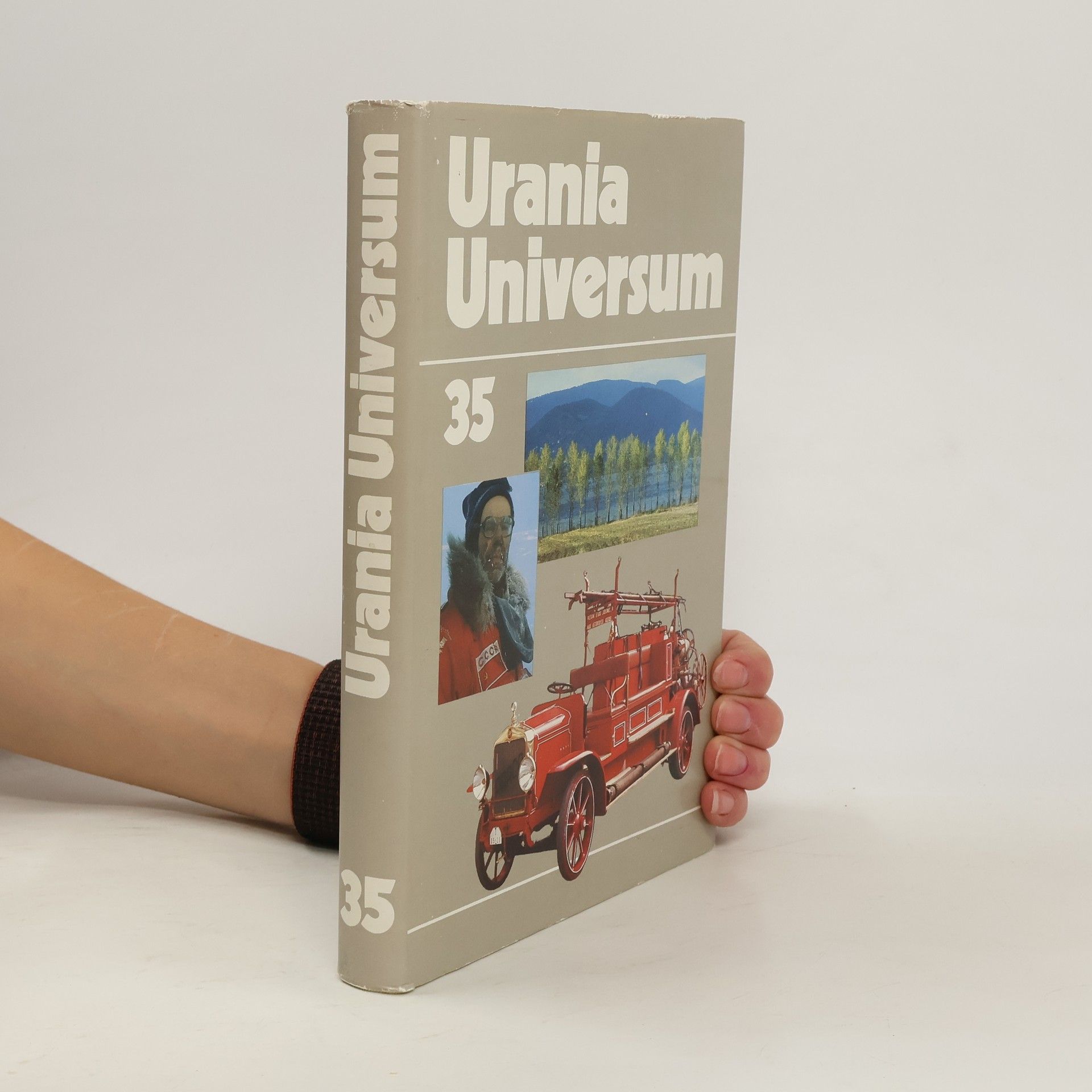 Kolektiv autorů Urania Universum 3