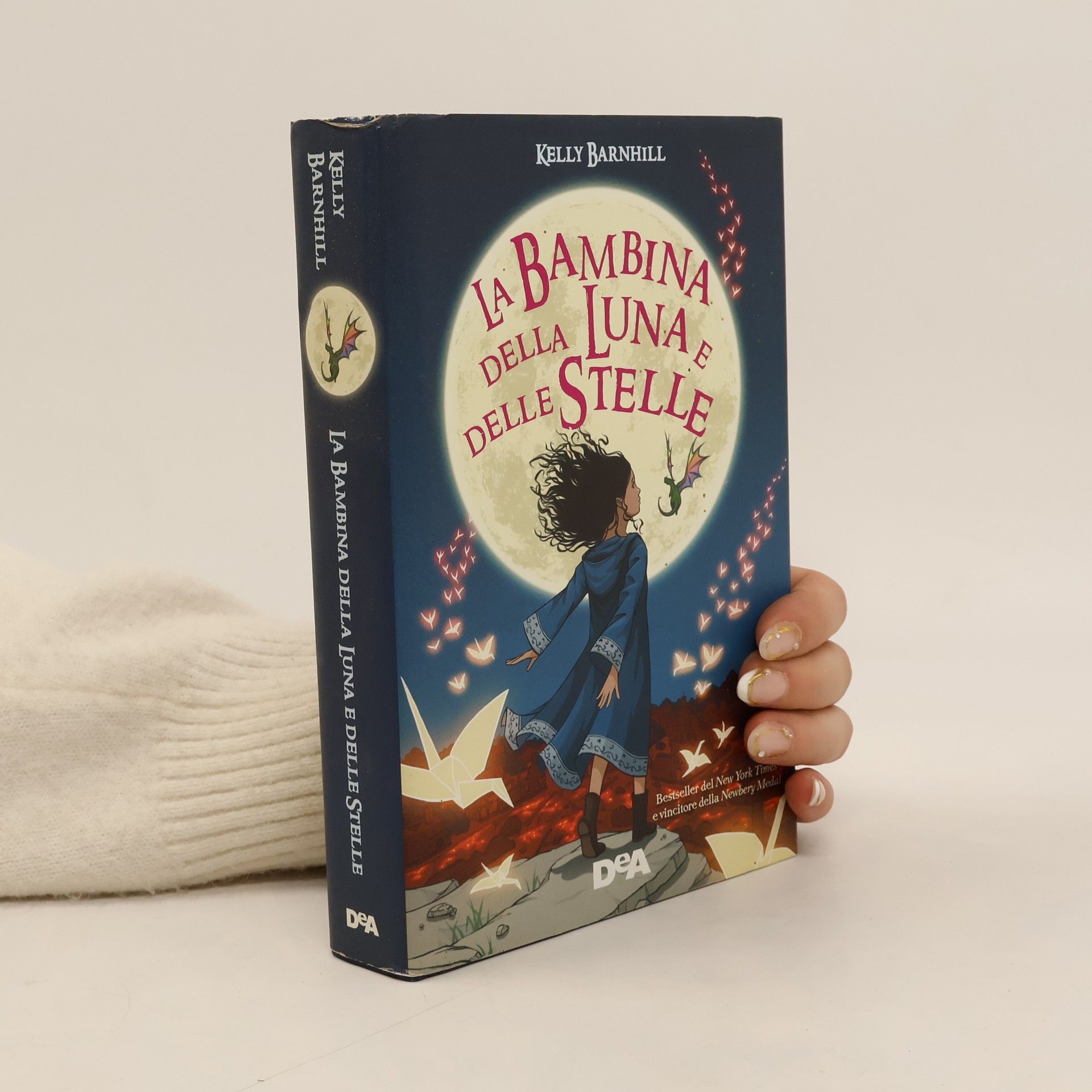 Kelly Barnhill La bambina della luna e delle stelle