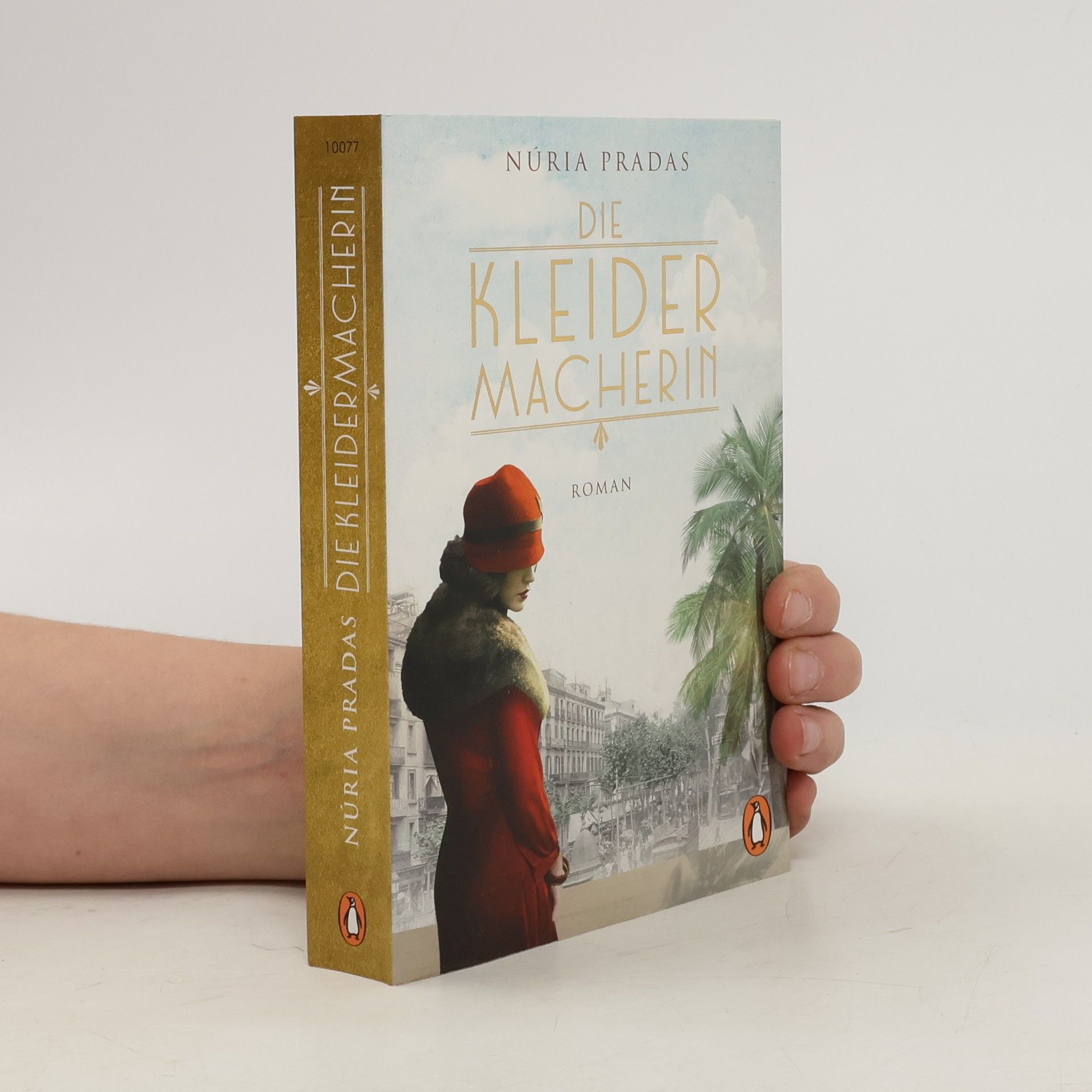 Núria Pradas Die Kleidermacherin