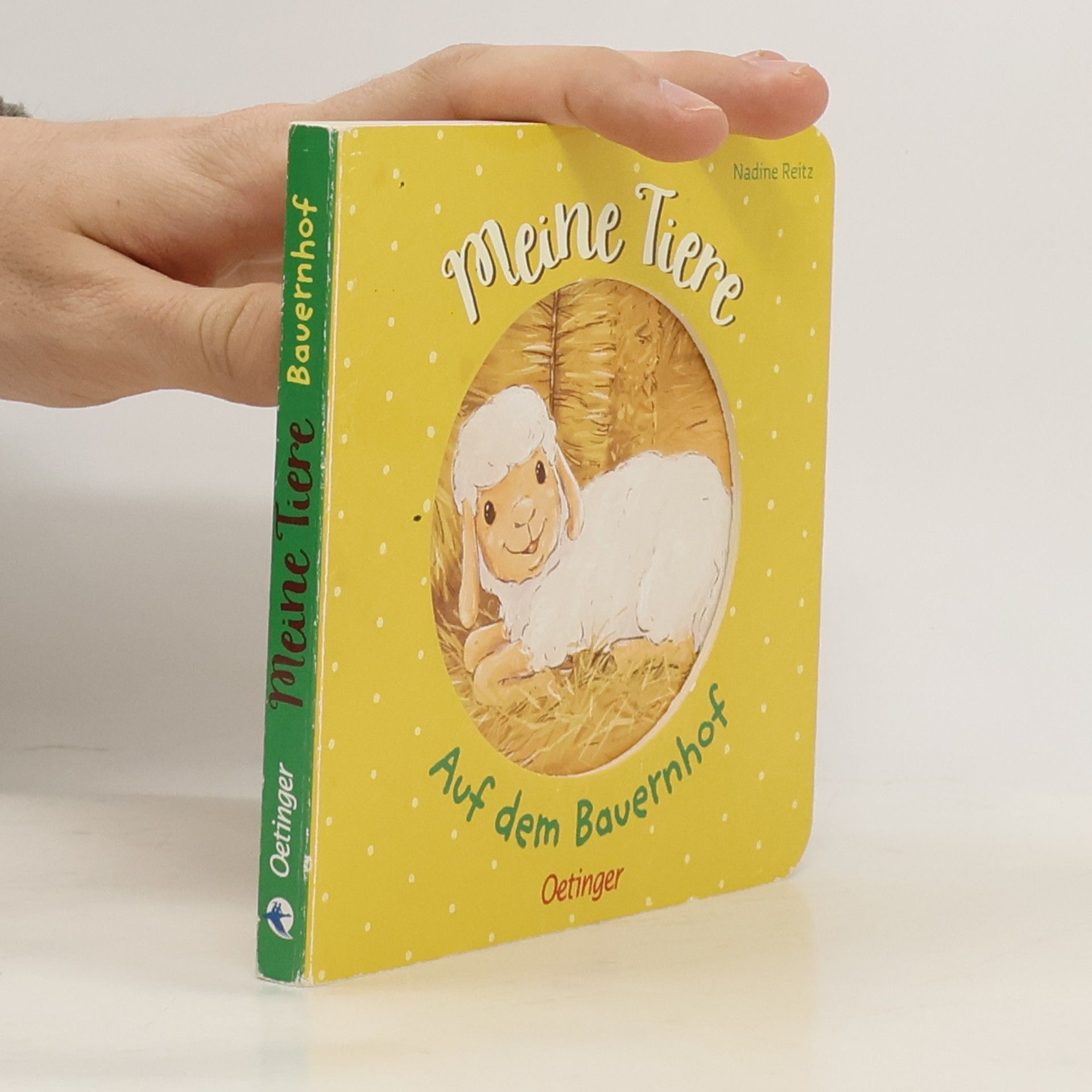 Lena Kleine Bornhorst Meine Tiere. Auf dem Bauernhof. Pappbilderbuch mit Lochstanze zum ersten Kennenlernen von Tieren für Kinder ab 2 Jahren