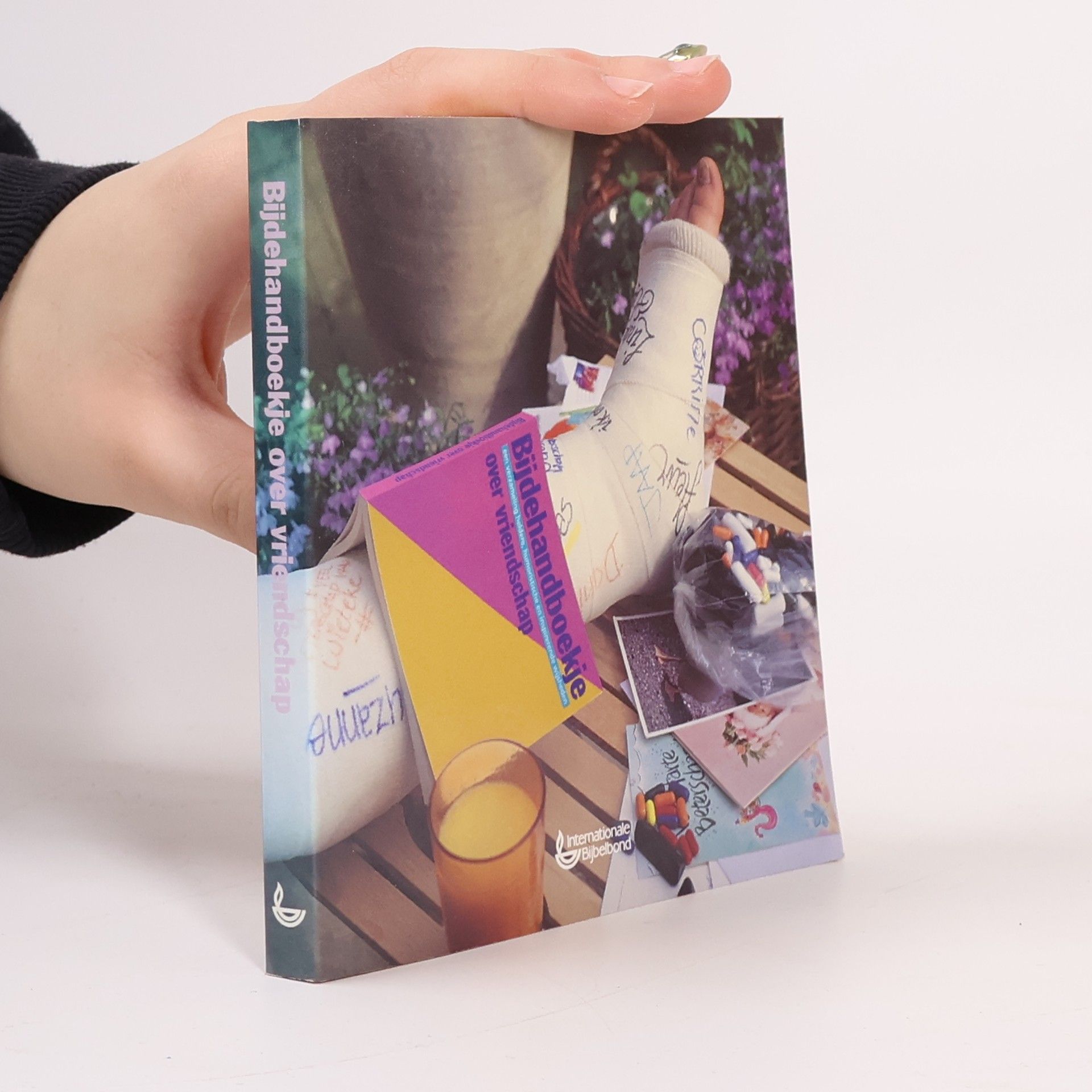 Gonnie Heij-Kraaijeveld Bijdehandboekje over vriendschap