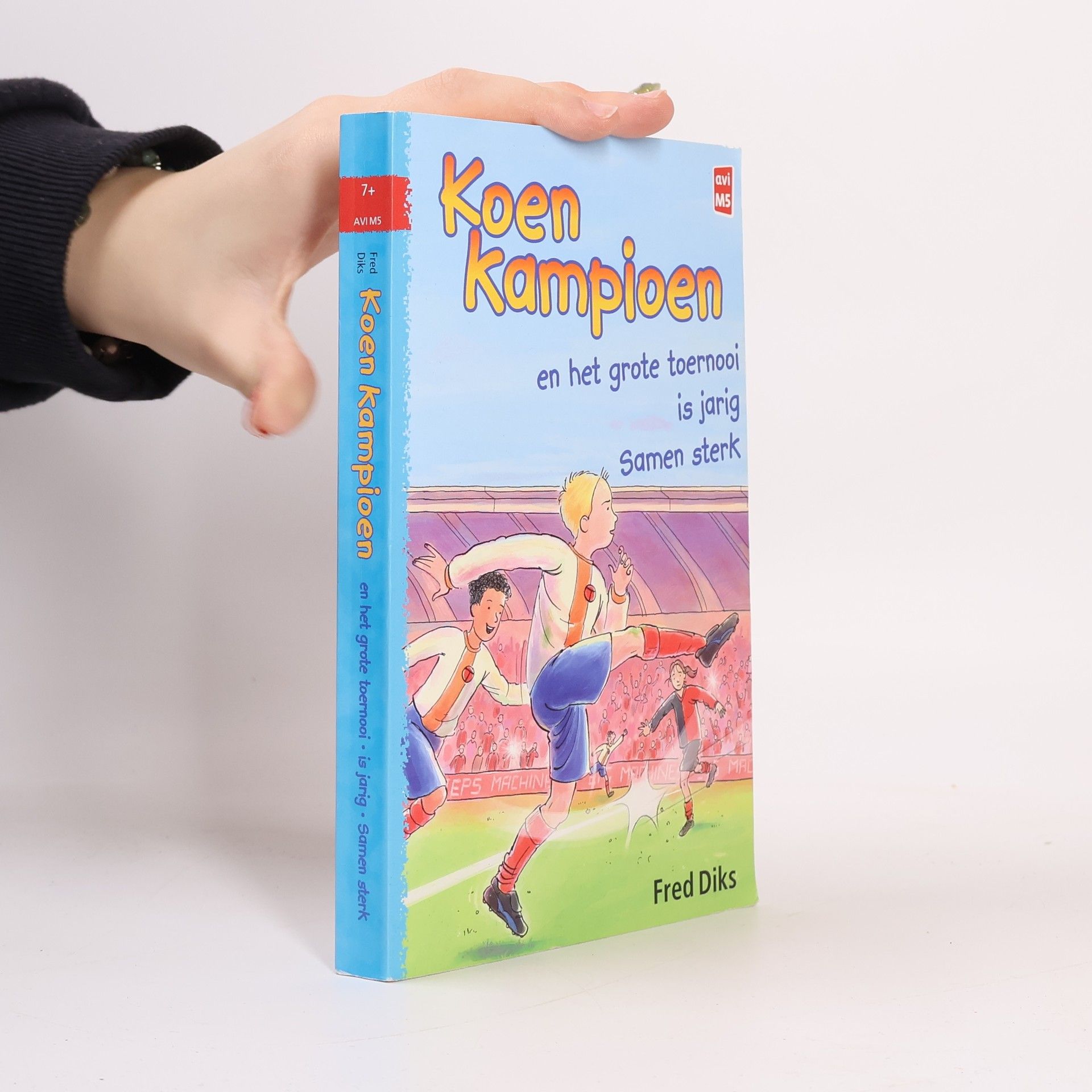 Koen Kampioen en het grote toernooi, is jarig, samen sterk