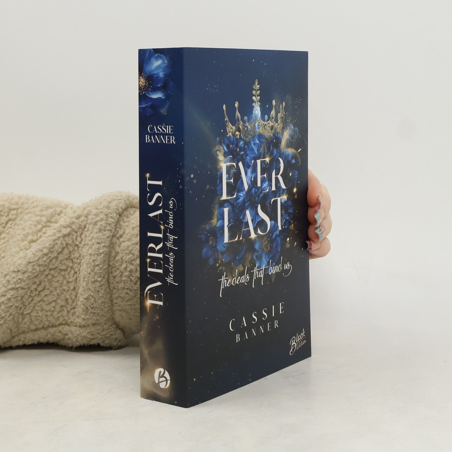 Cassie Banner Black Edition: Everlast