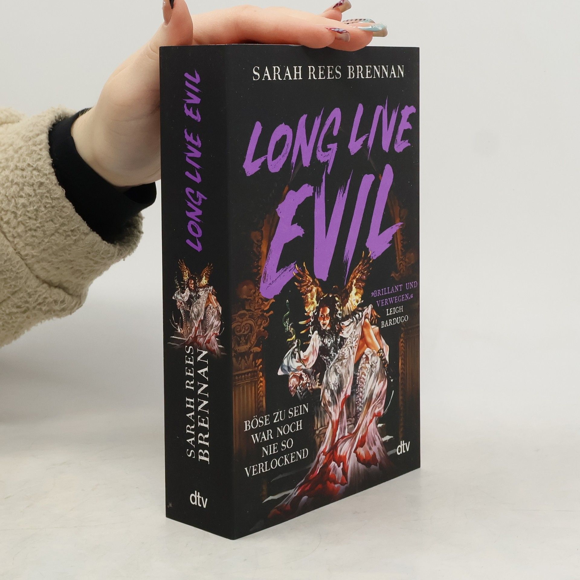 Sarah Rees Brennan Long Live Evil