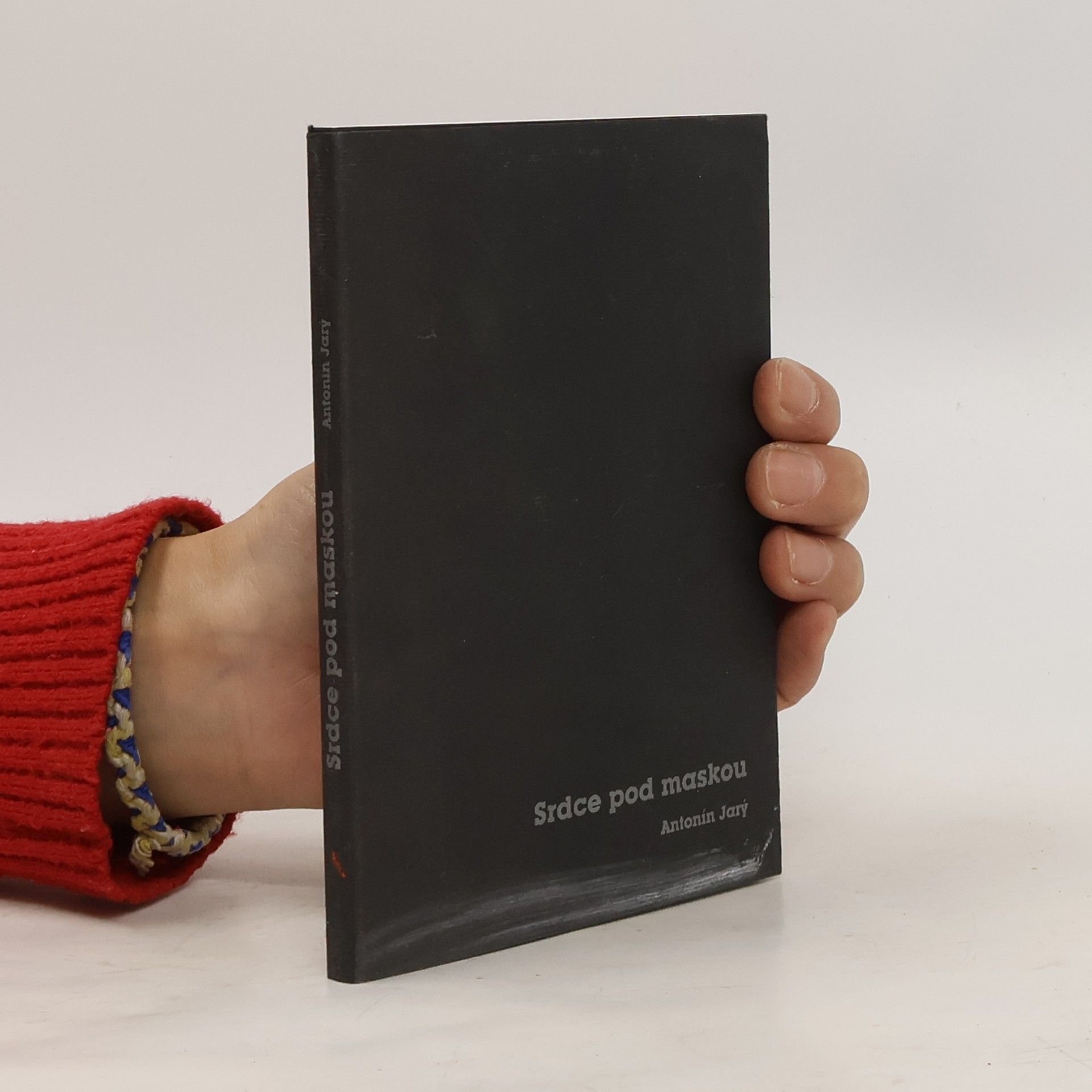 Antonín Jarý Srdce pod maskou