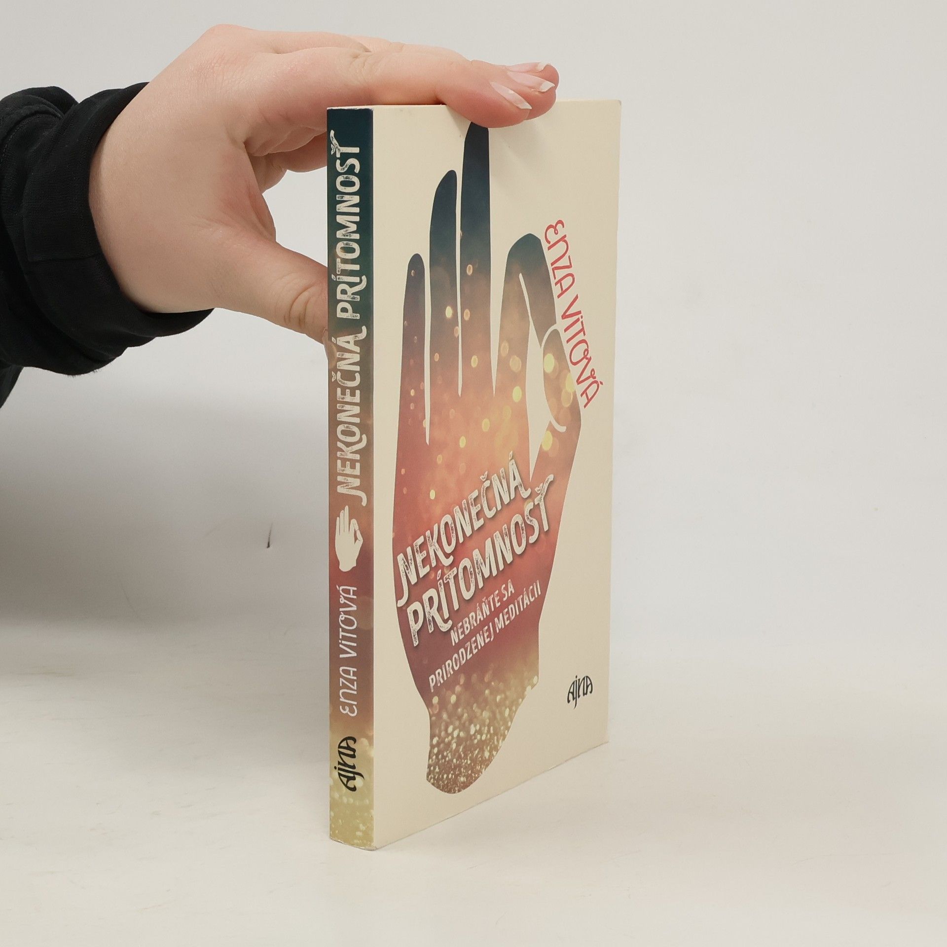 Nekonečná prítomnosť