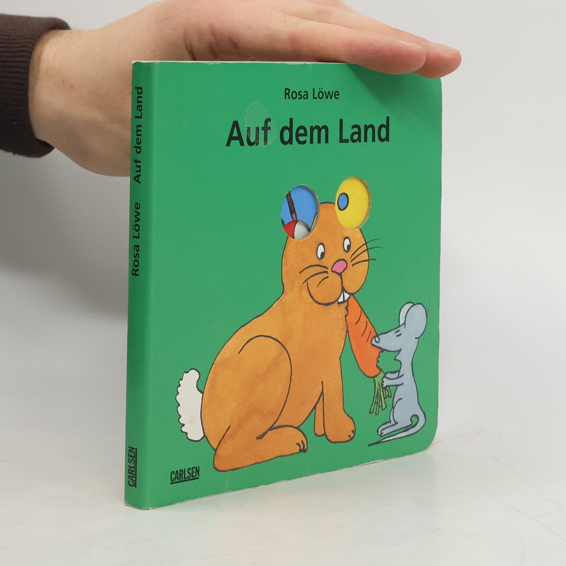 Rosa Löwe Auf dem Land