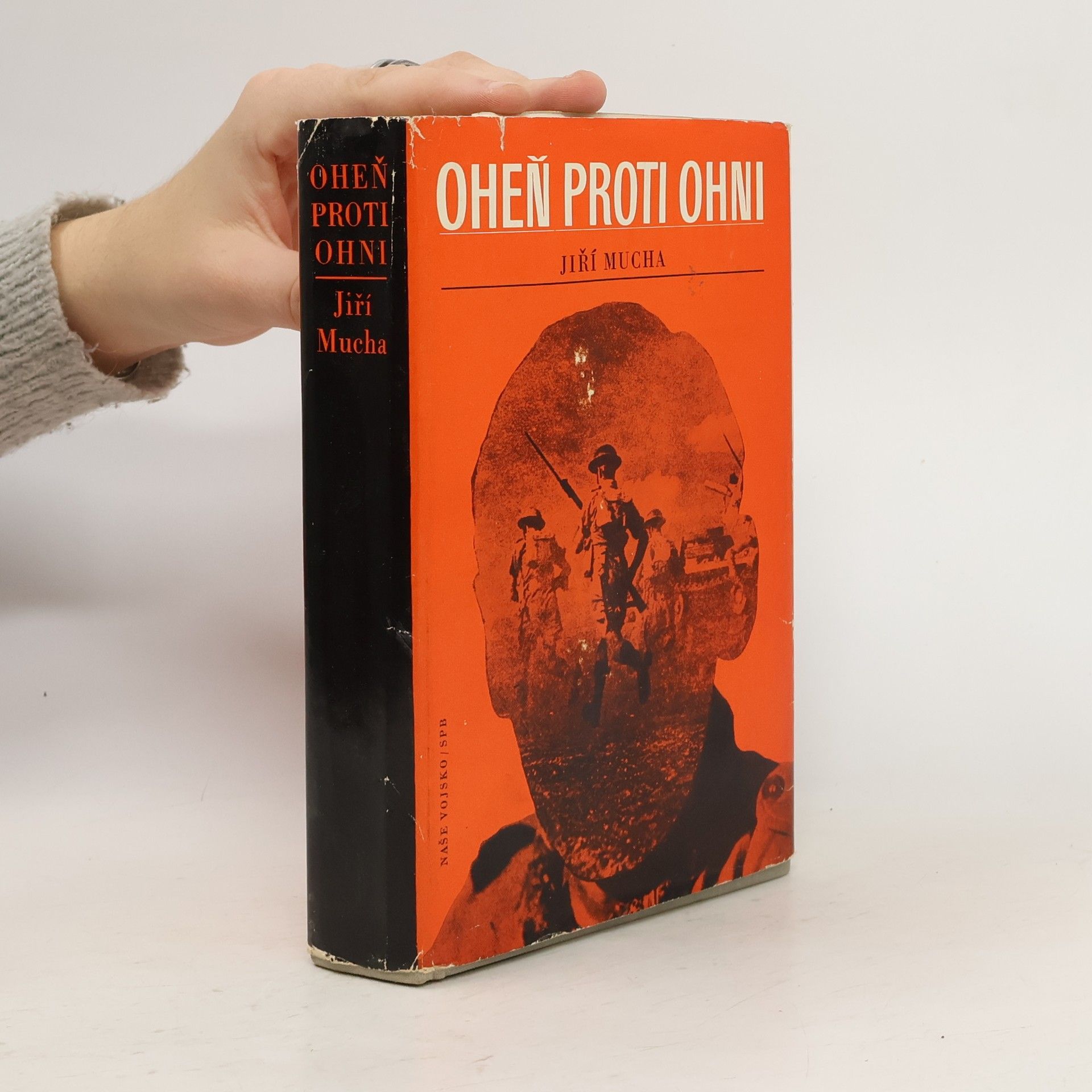 Jiří Mucha Oheň proti ohni