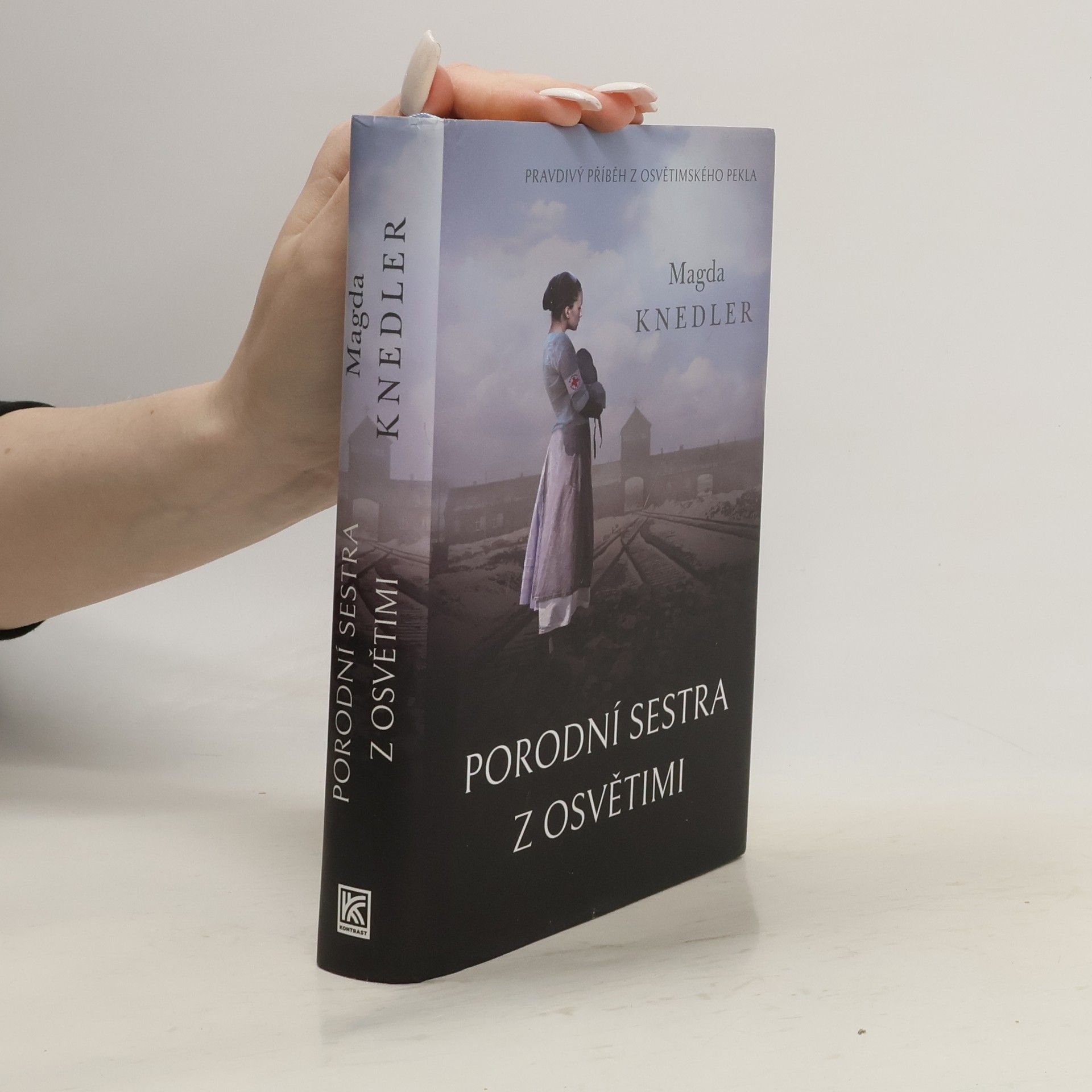 Porodní sestra z Osvětimi