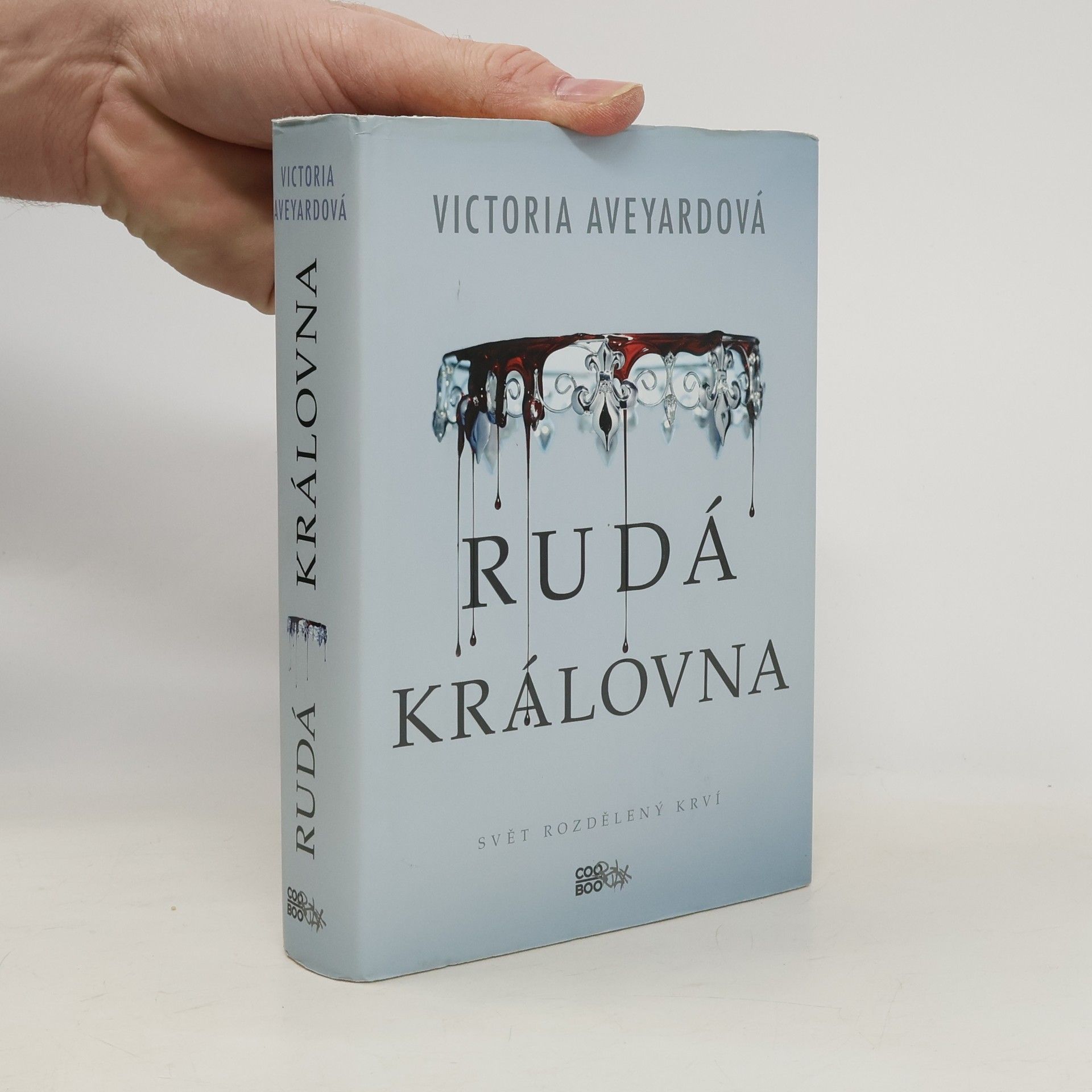 Victoria Aveyard Rudá královna. 1. díl