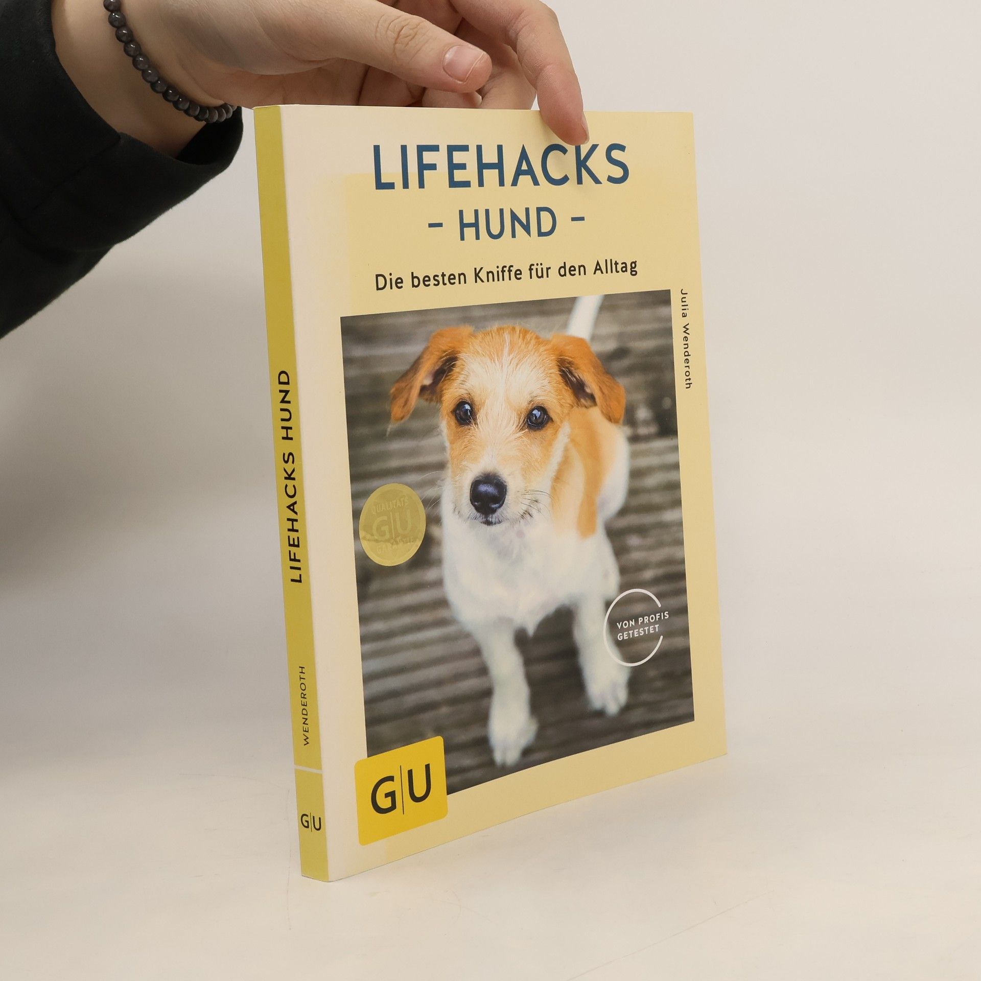 Julia Wenderoth Lifehacks - Hund