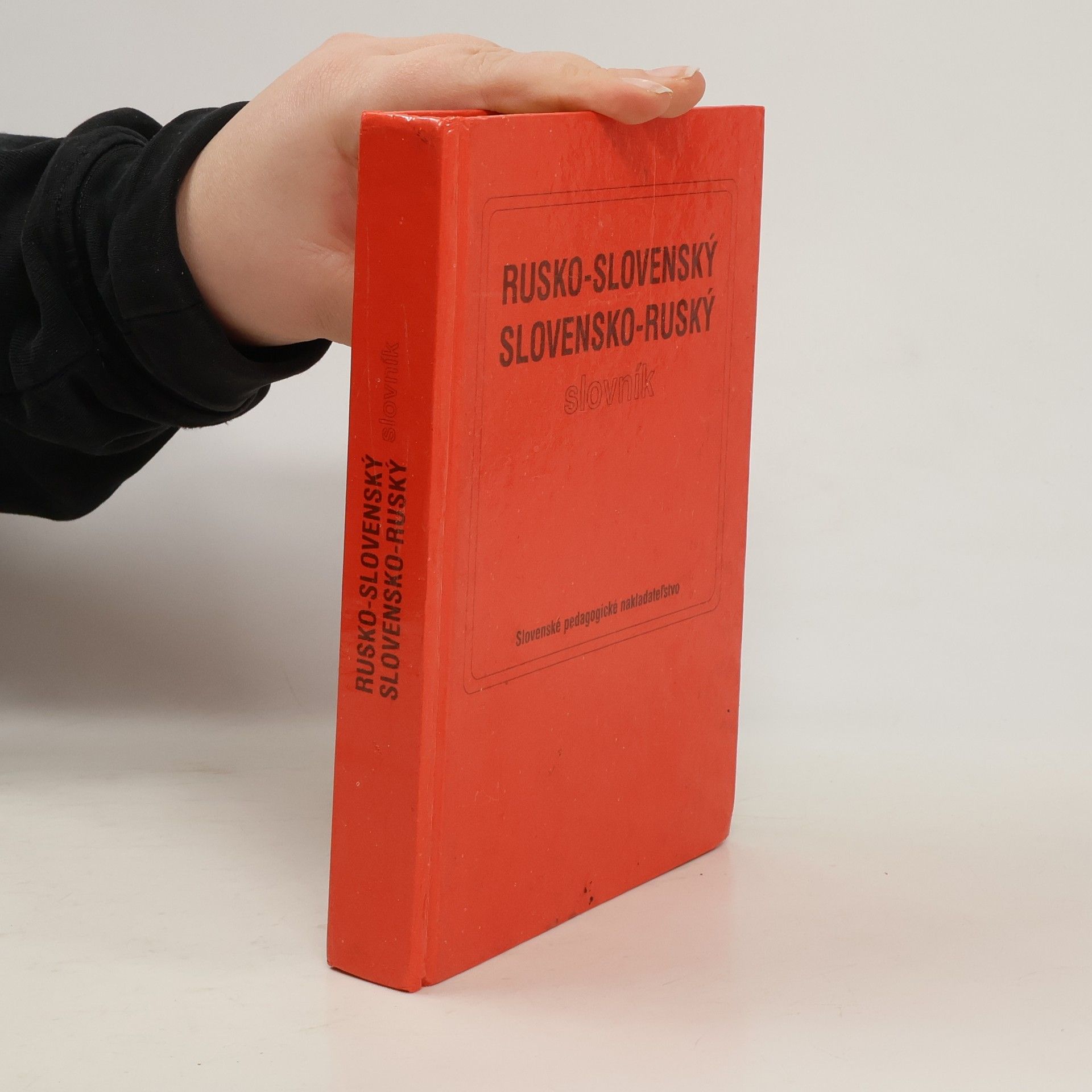 Mária Fillkusová Rusko-slovenský, slovensko-ruský slovník