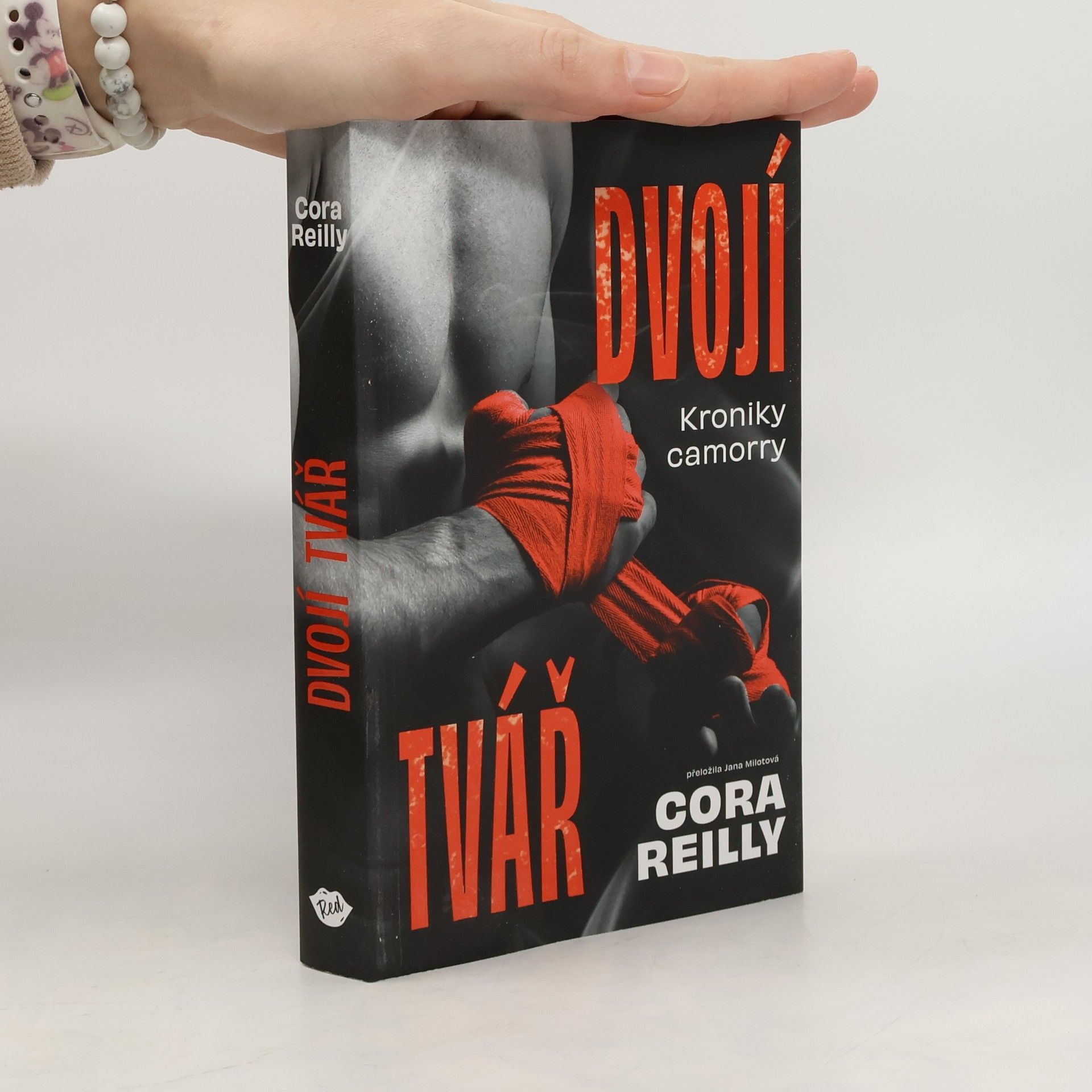 Cora Reilly Dvojí tvář