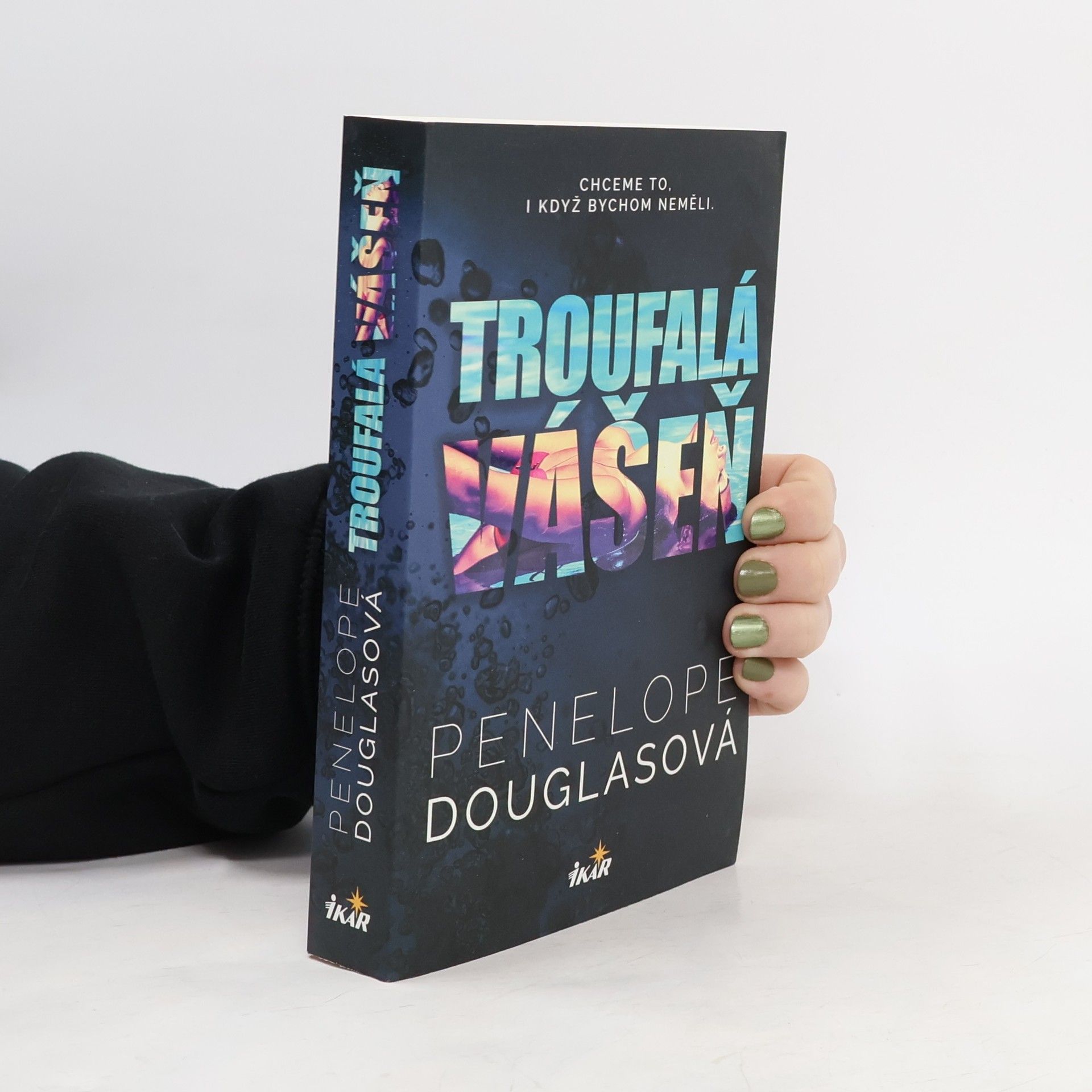 Penelope Douglas Troufalá vášeň