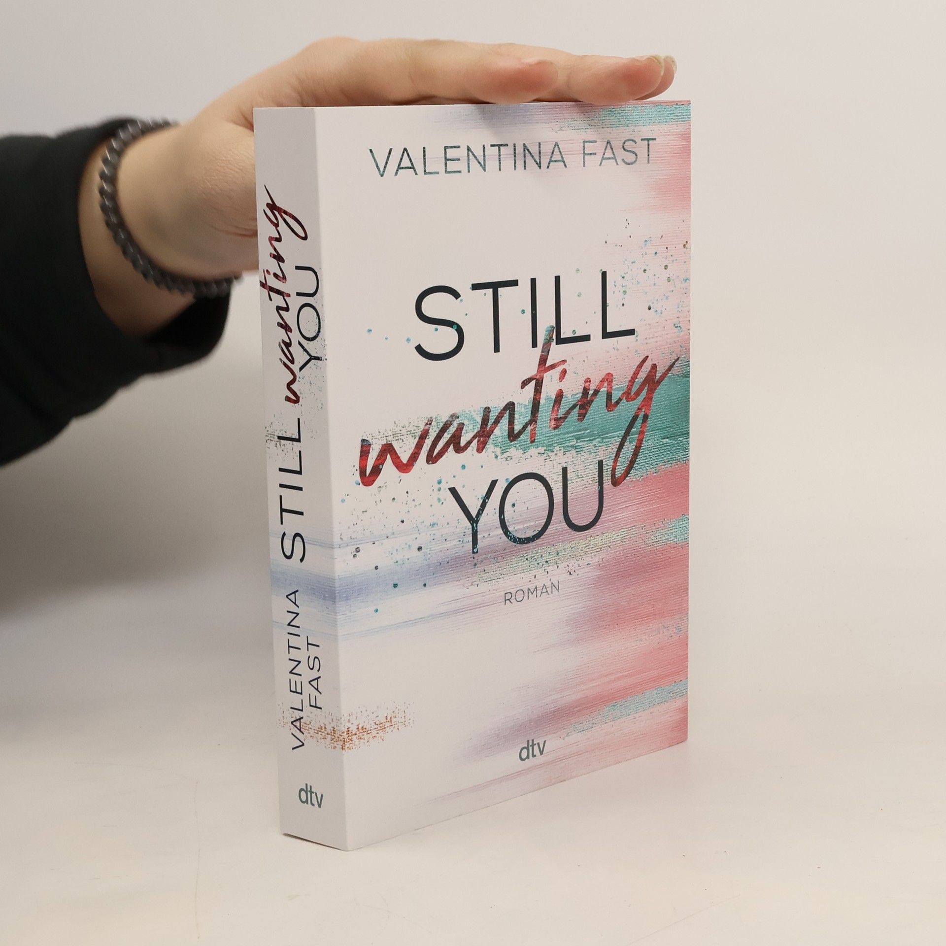 Valentina Fast Still wanting you