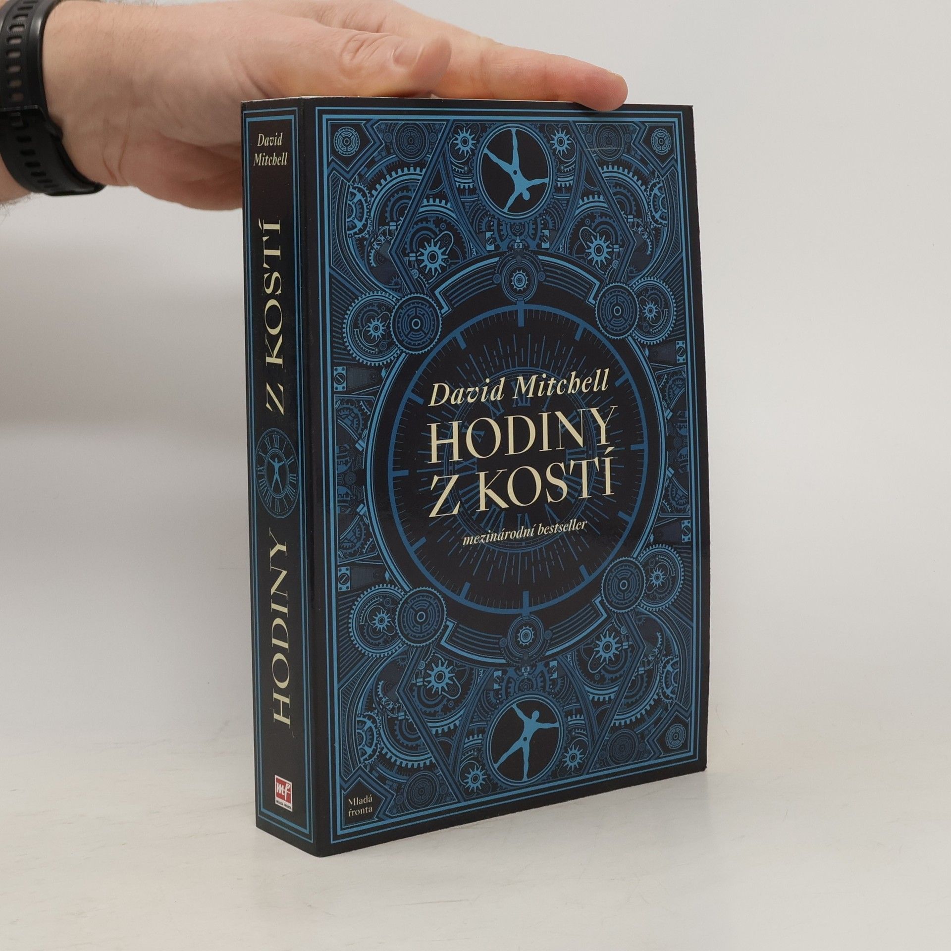 David Mitchell Hodiny z kostí
